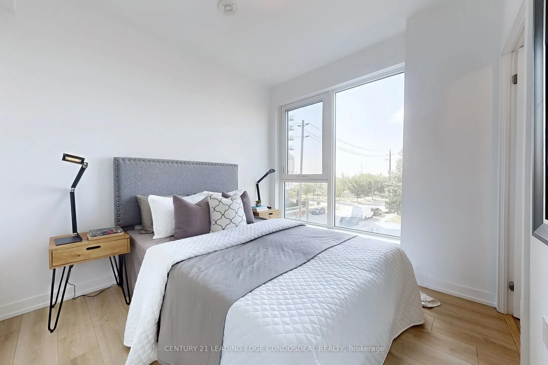 1195 The Queensway #213