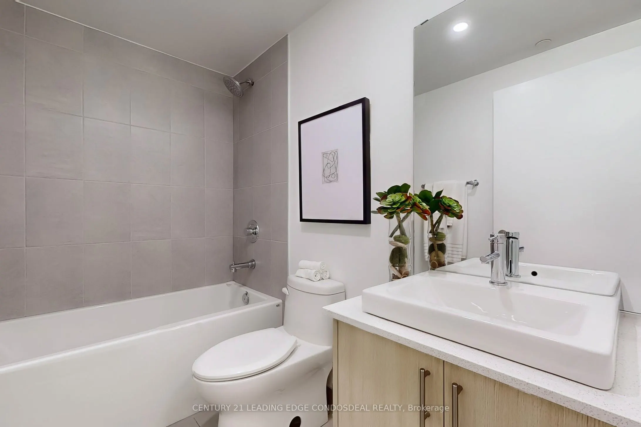 1195 The Queensway #213