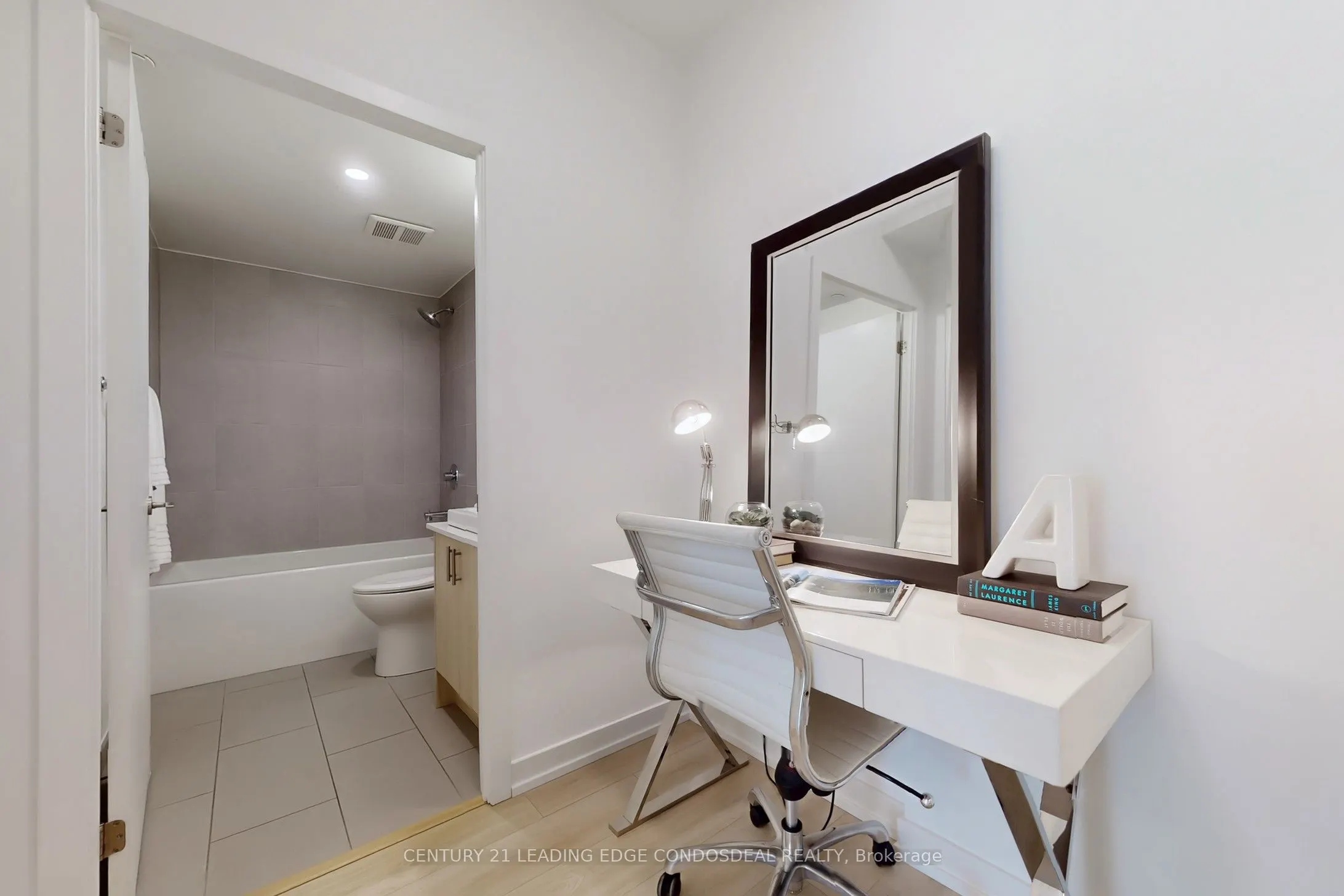 1195 The Queensway #213