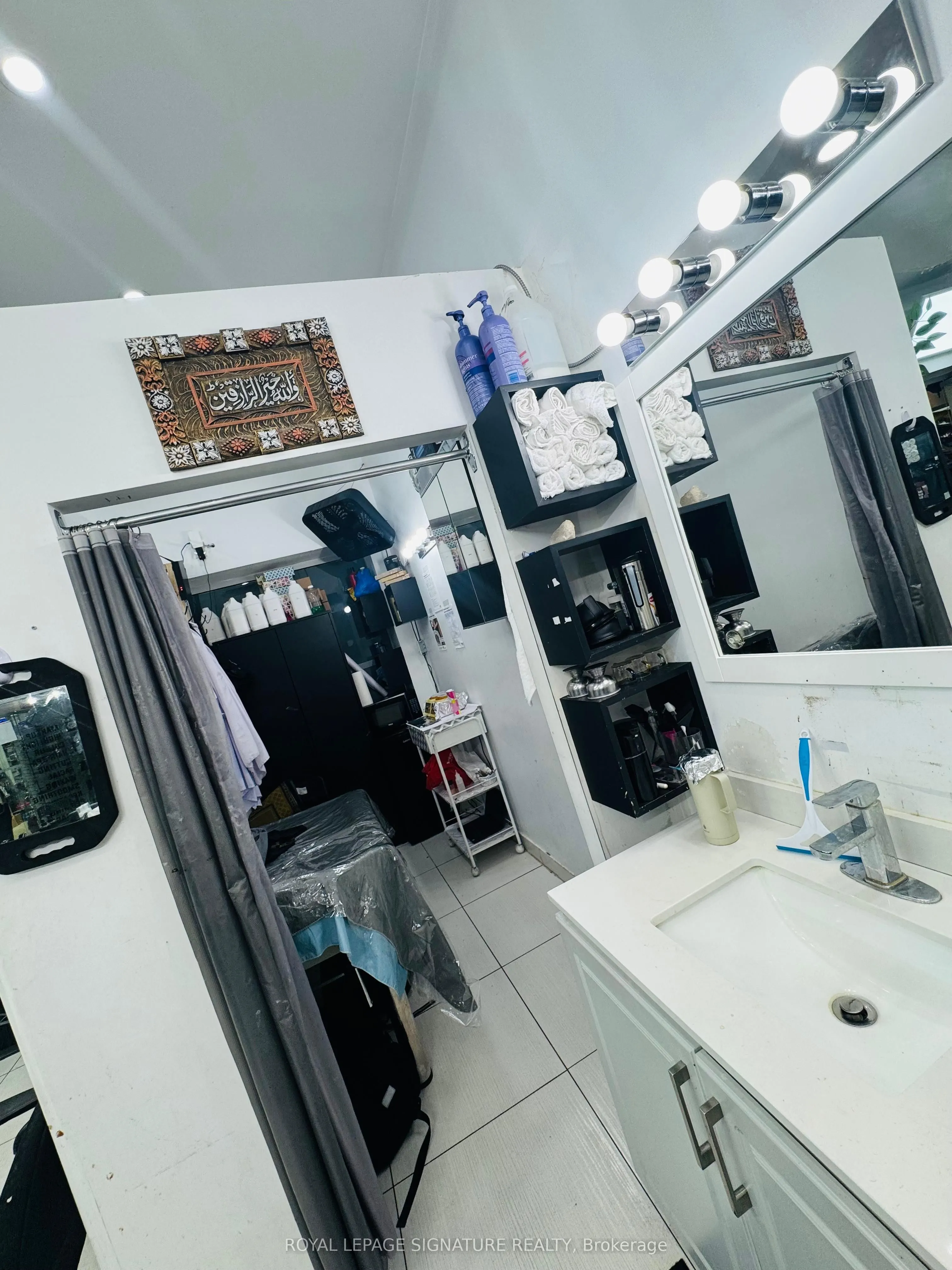 7205 Goreway Drive #1C13-1C14 (75 & 76)