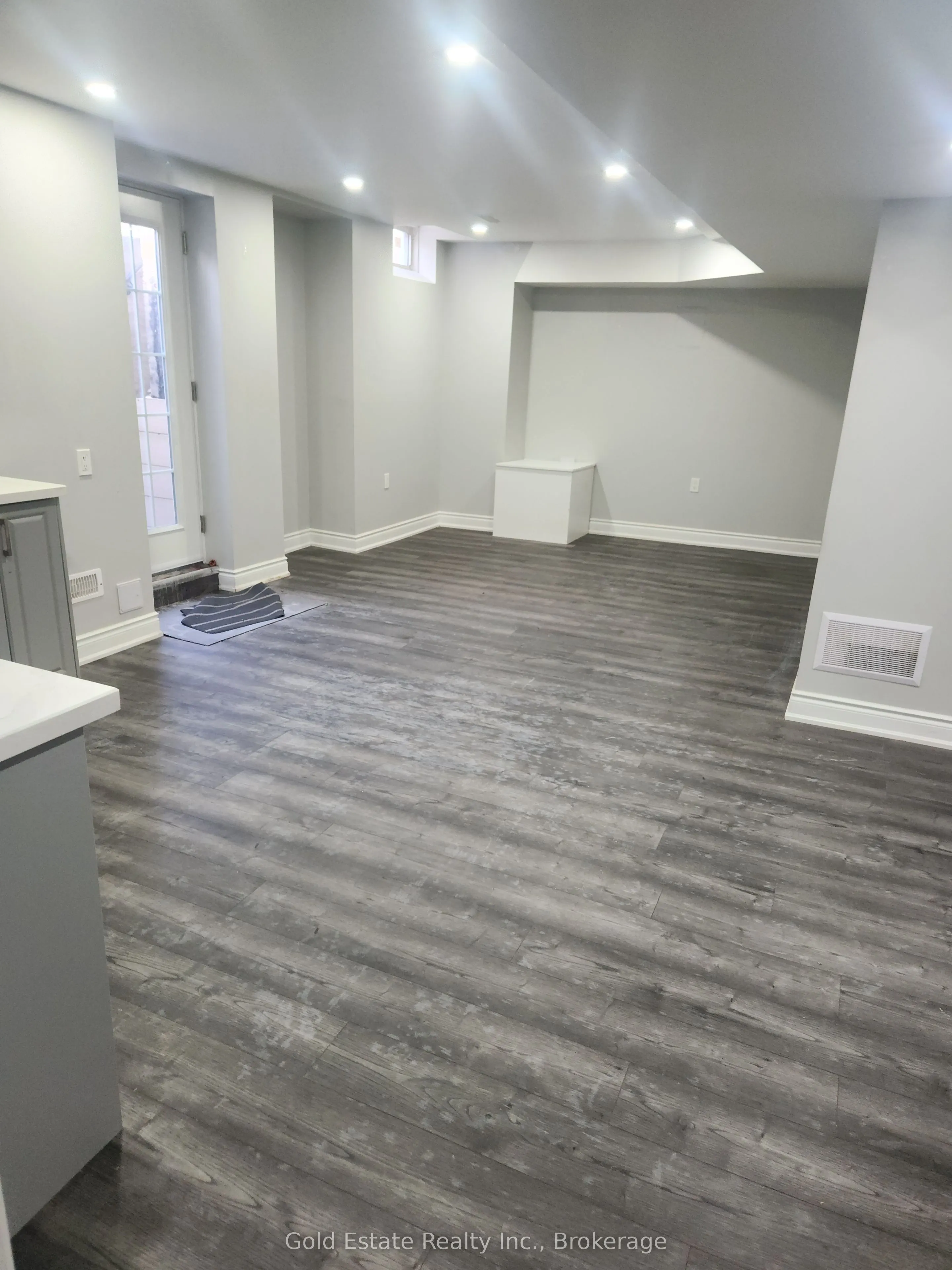 34 Pinestaff Road