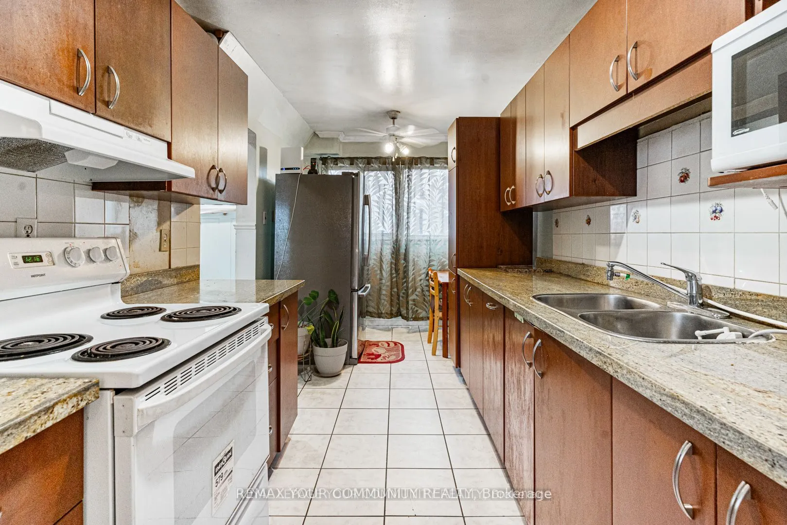 336 Fleetwood Crescent #43