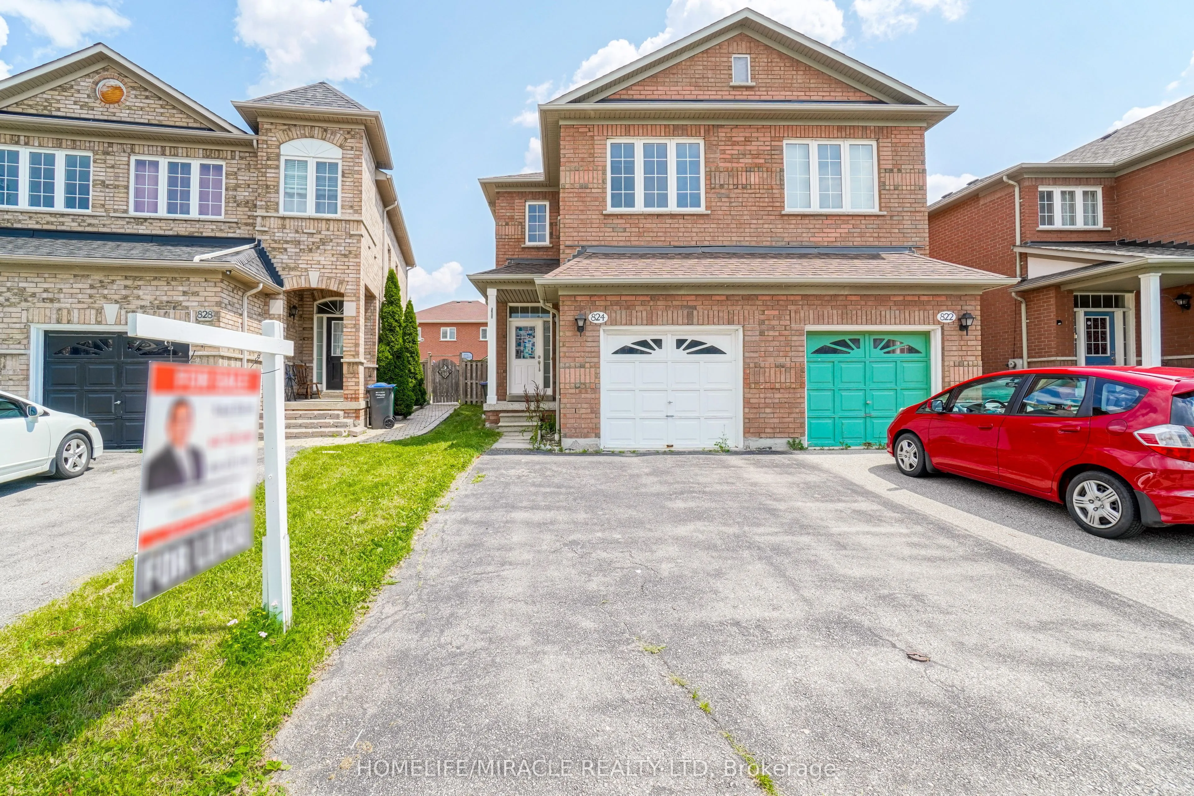 824 Khan Crescent