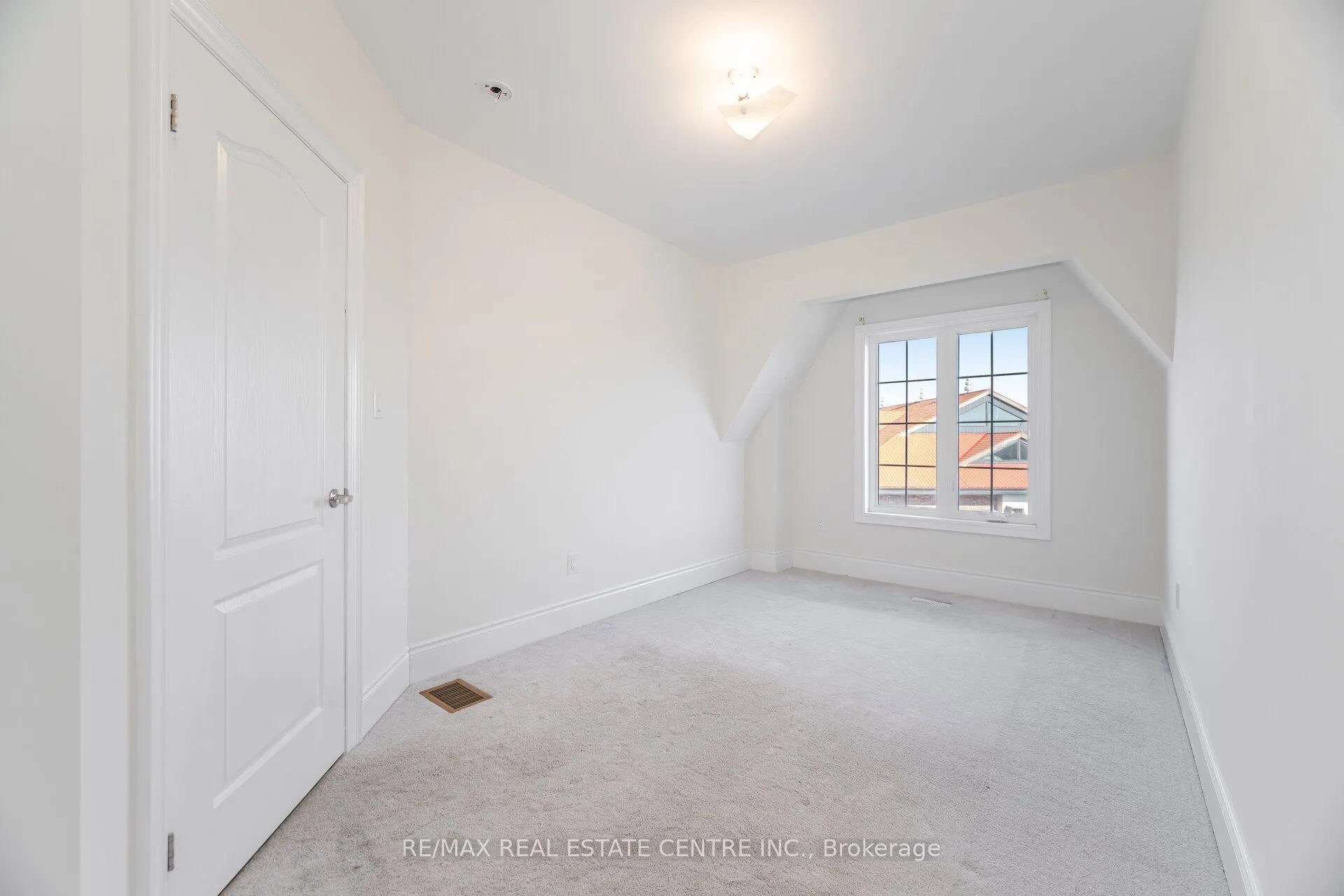 20 Foxsparrow Road