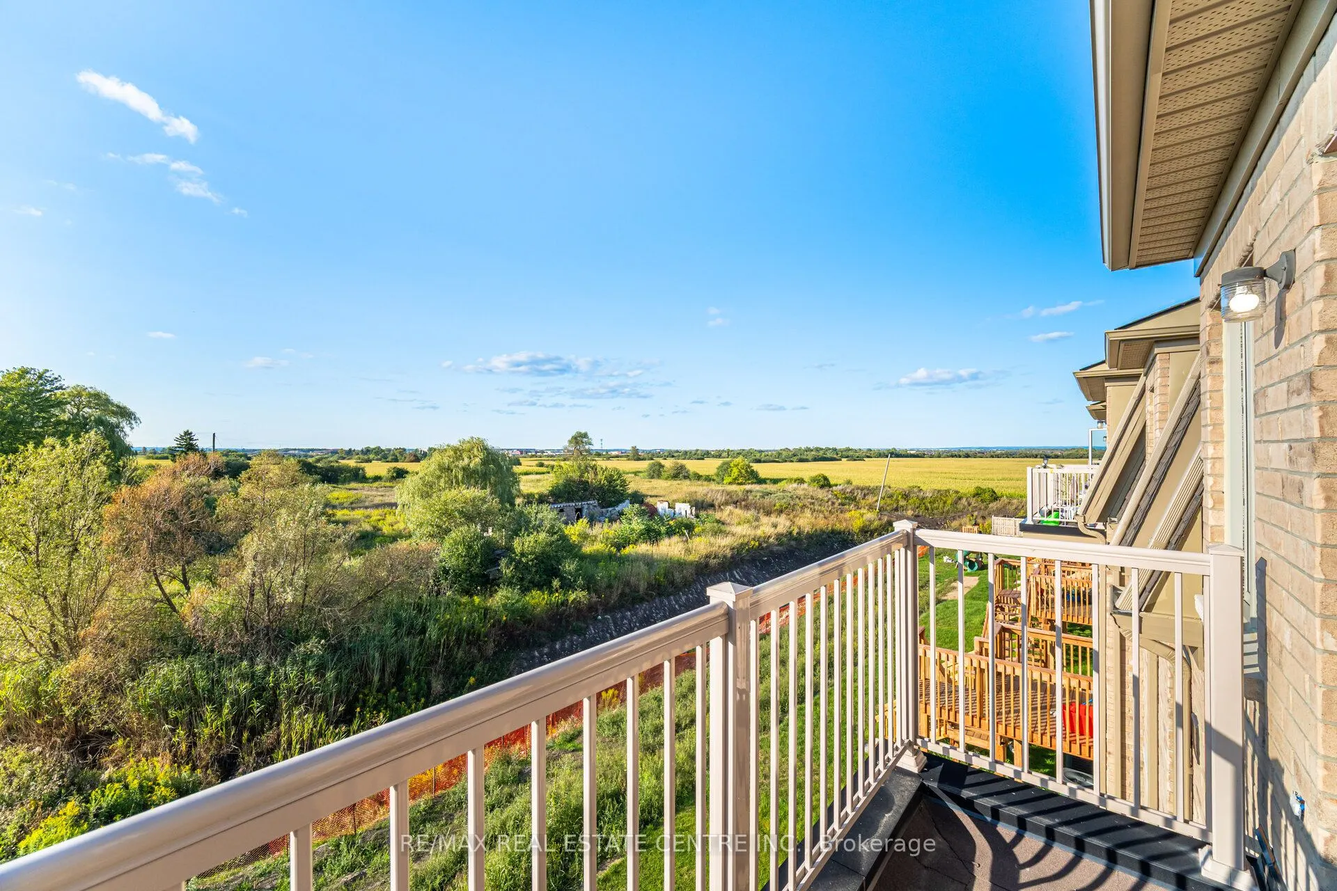 20 Foxsparrow Road