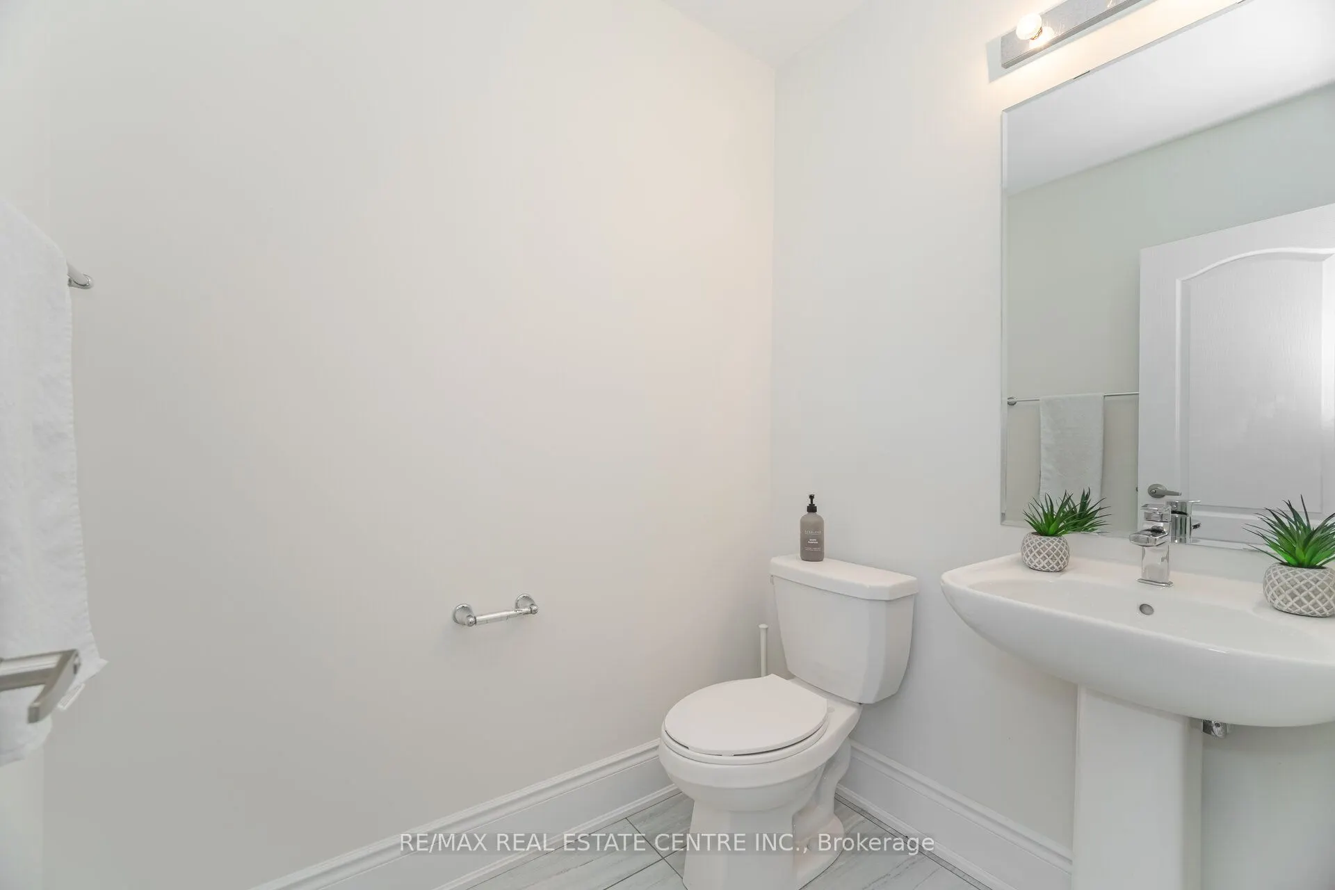 20 Foxsparrow Road