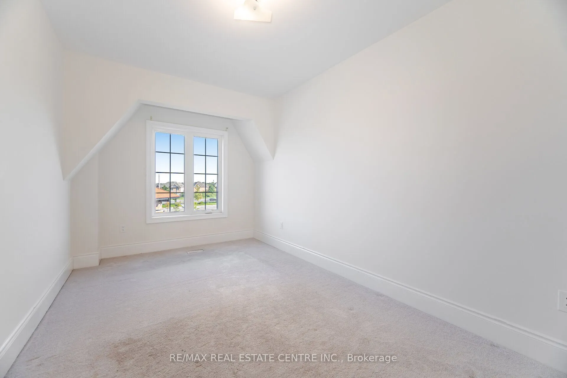 20 Foxsparrow Road