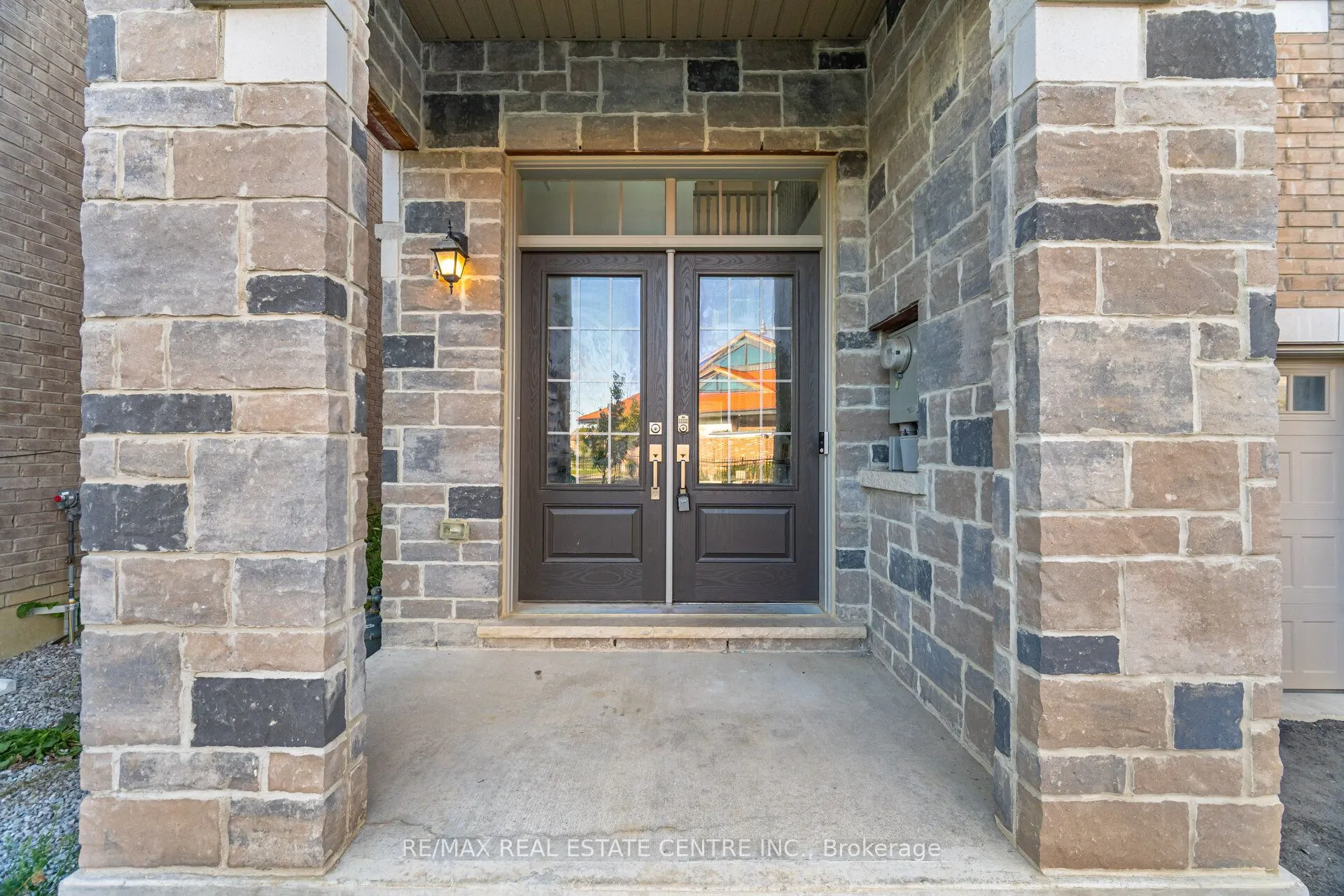 20 Foxsparrow Road