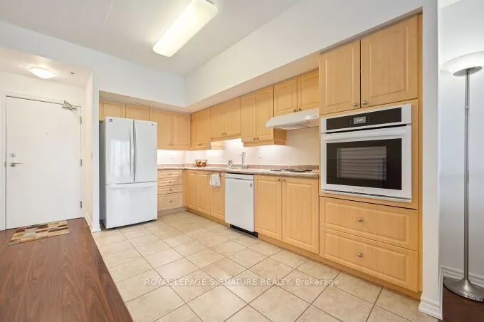 810 Scollard Court #1003
