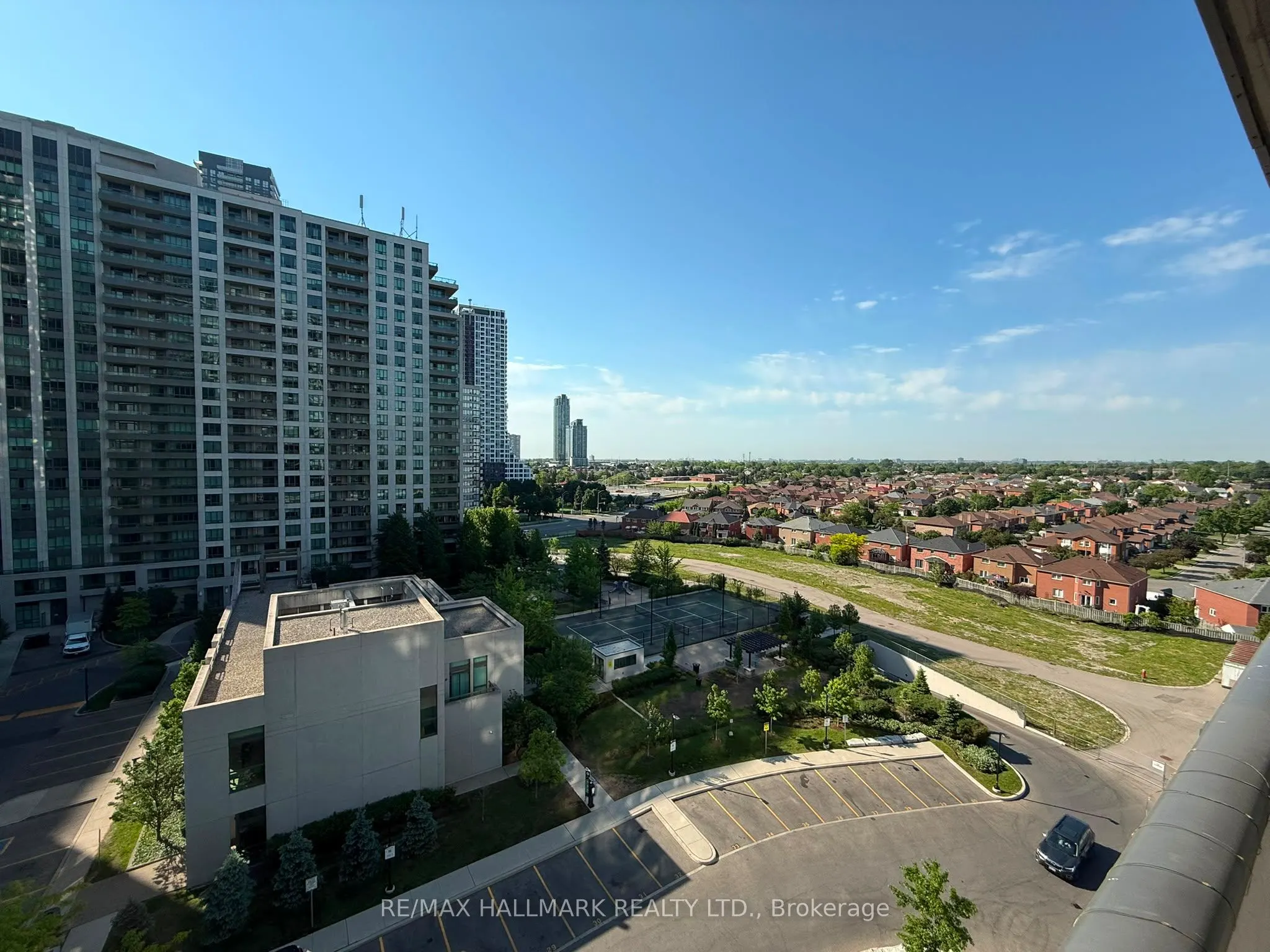 349 Rathburn Road W #910