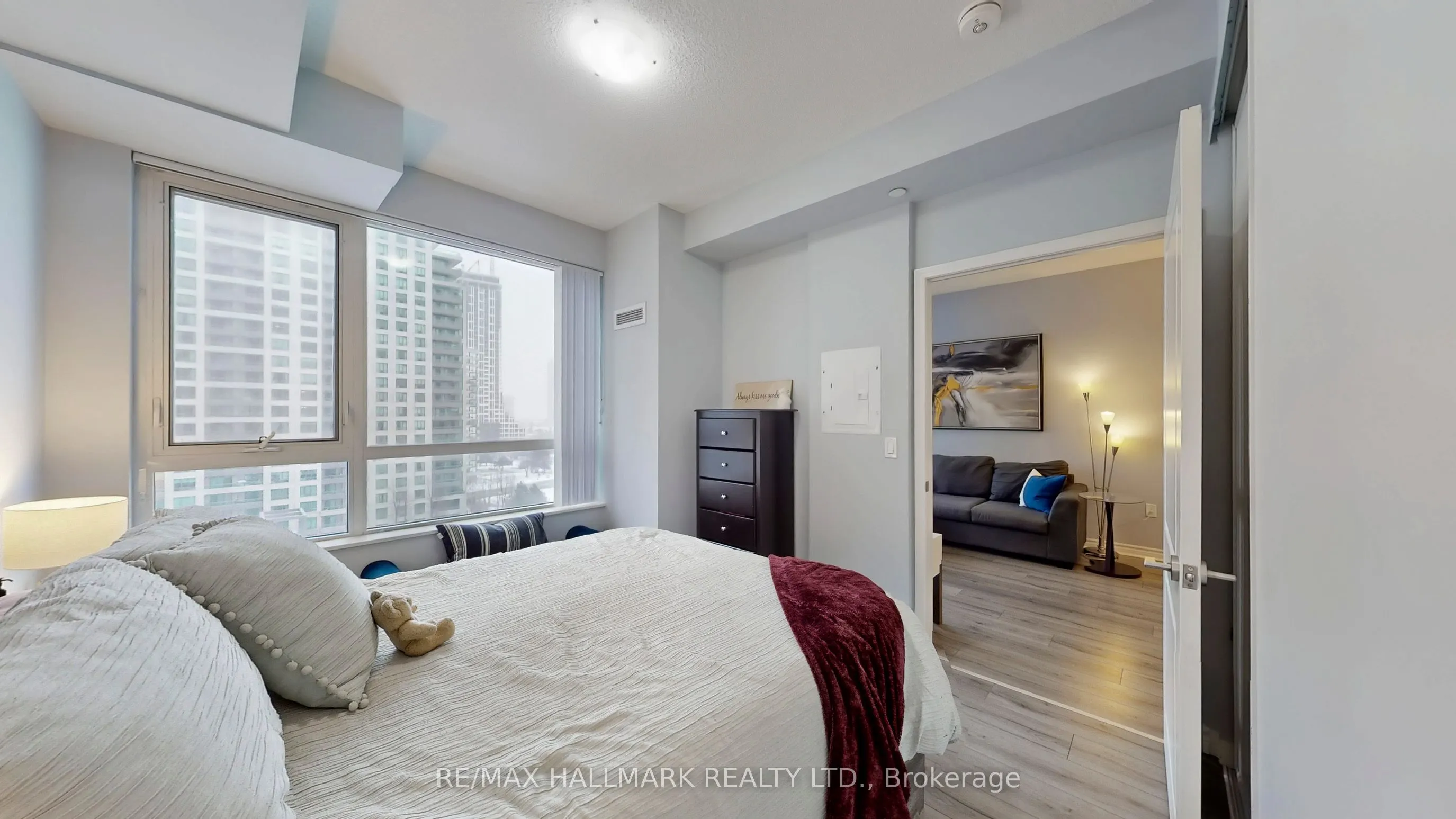 349 Rathburn Road W #910