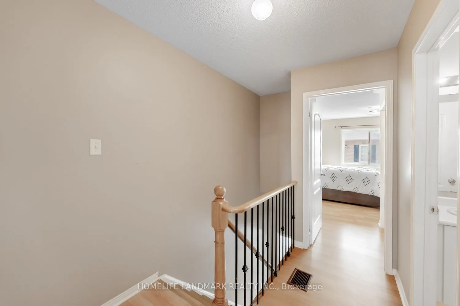 4950 Albina Way #28
