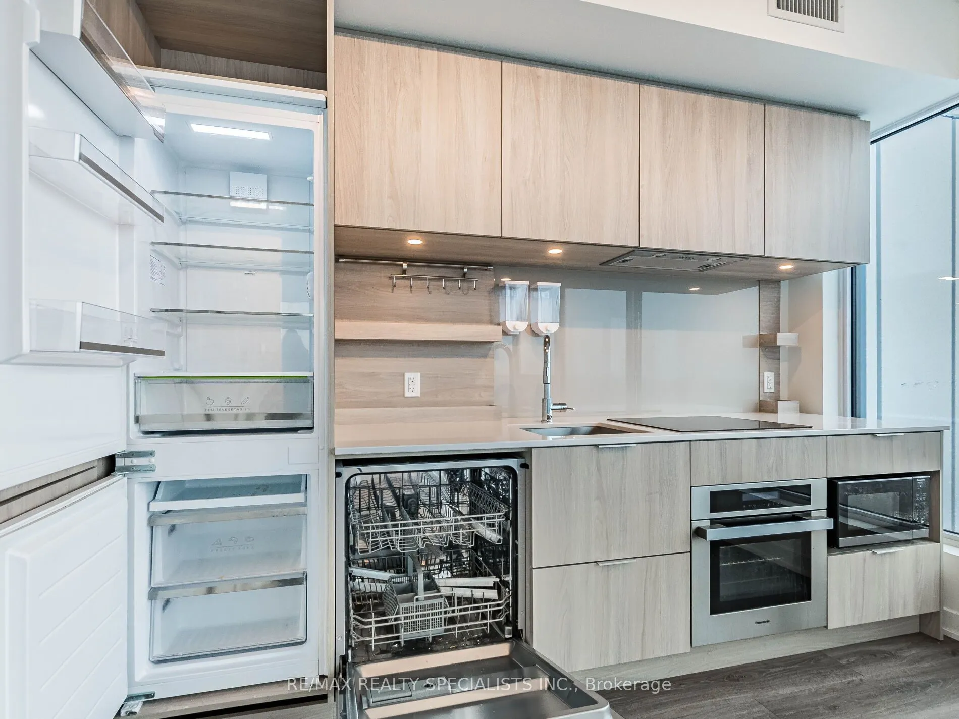 28 ANN Street #1315