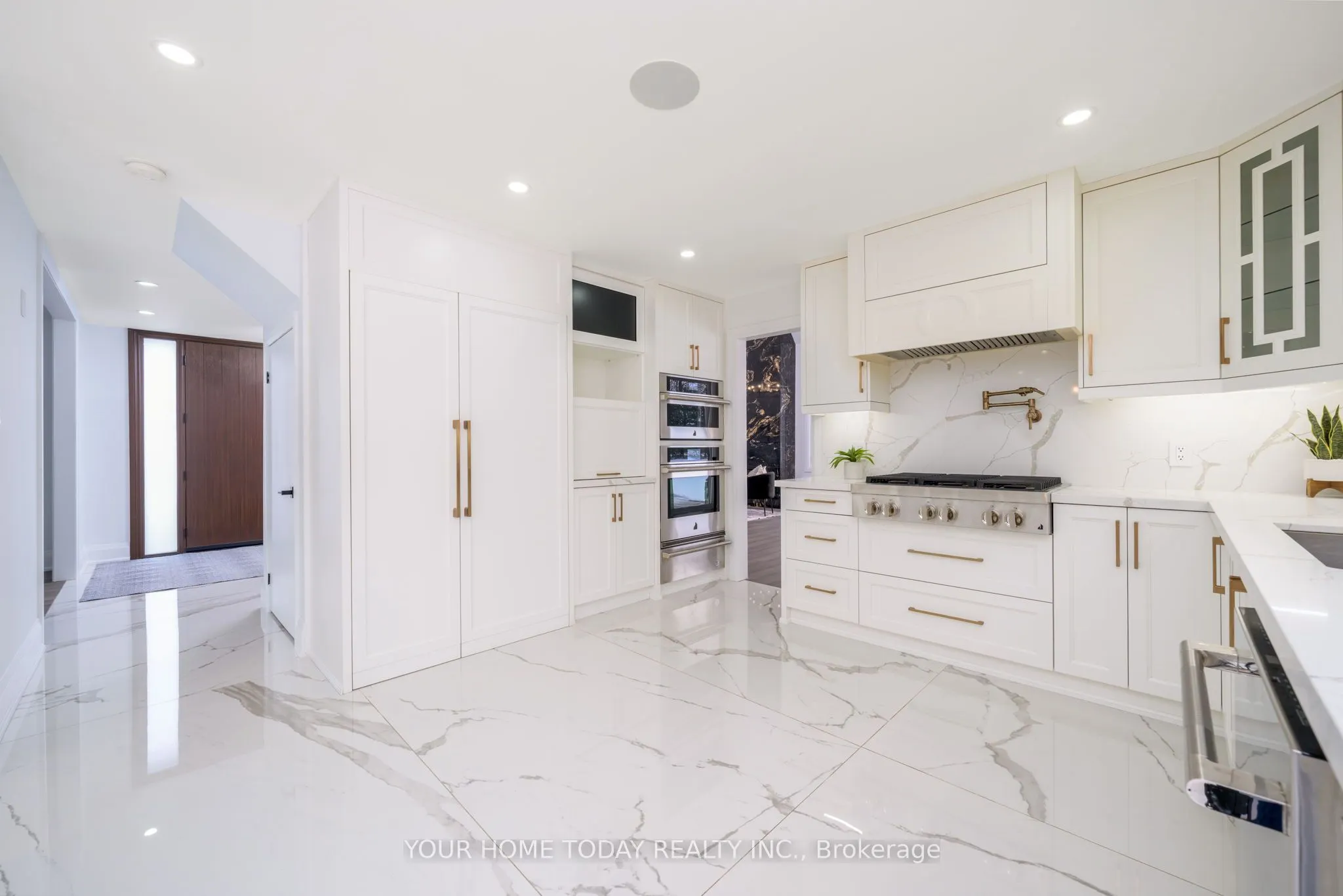 27 Chantelay Crescent