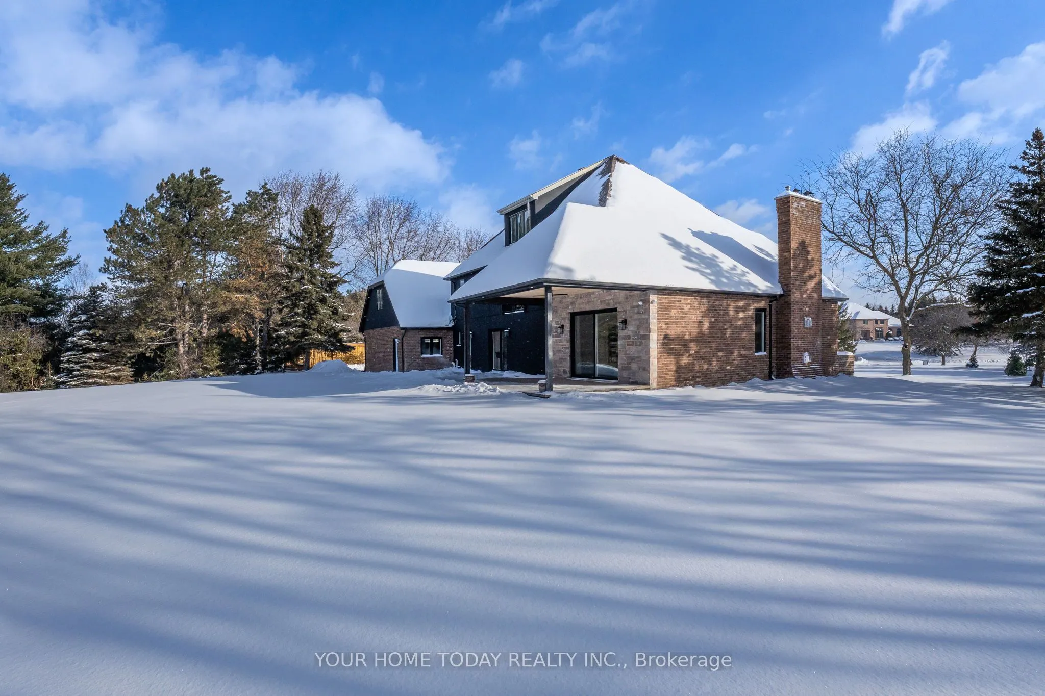 27 Chantelay Crescent