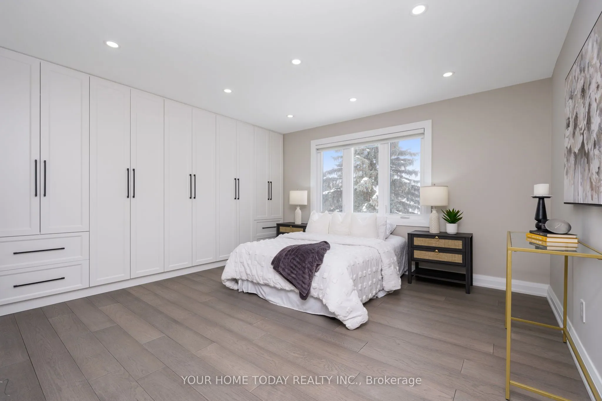 27 Chantelay Crescent