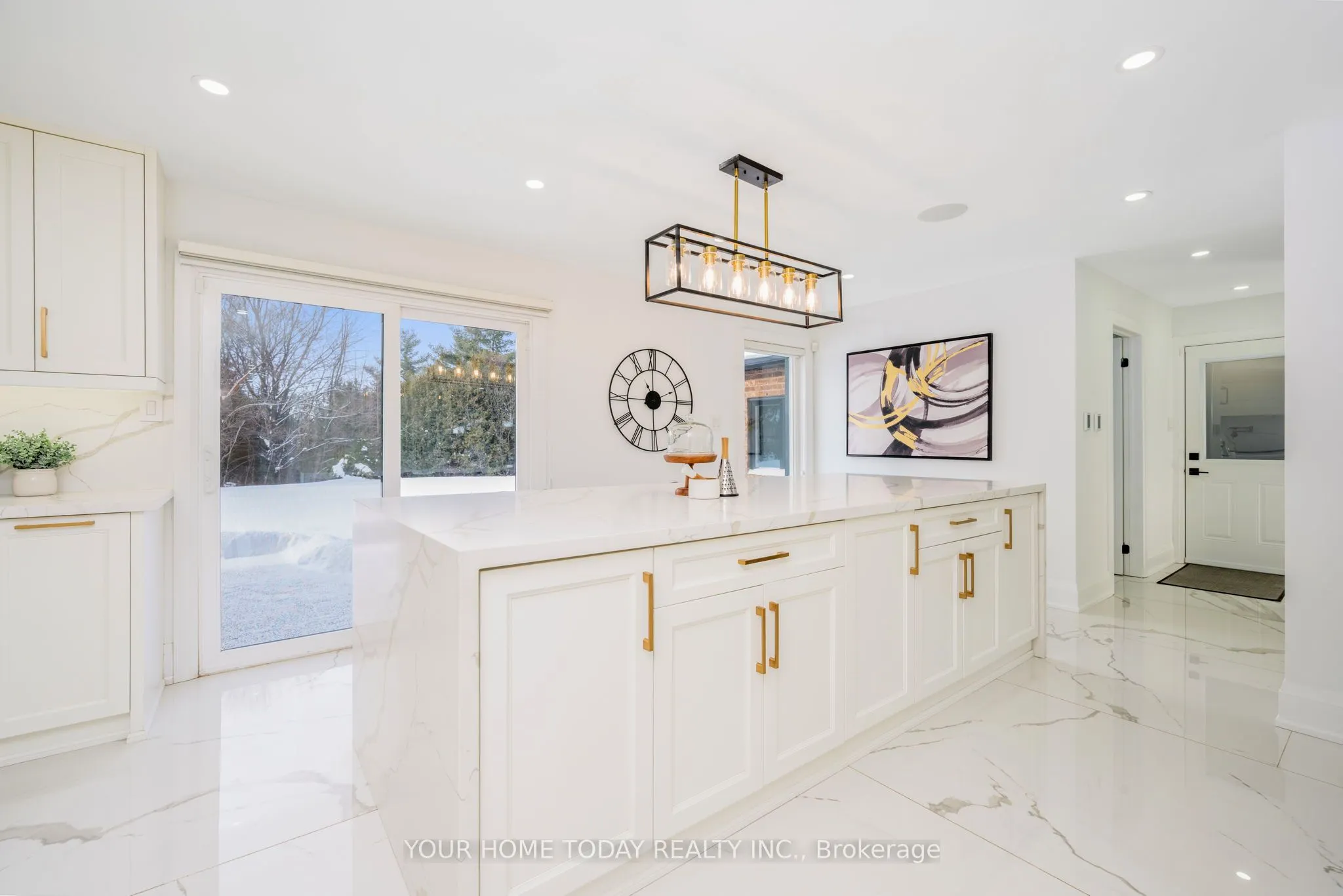 27 Chantelay Crescent