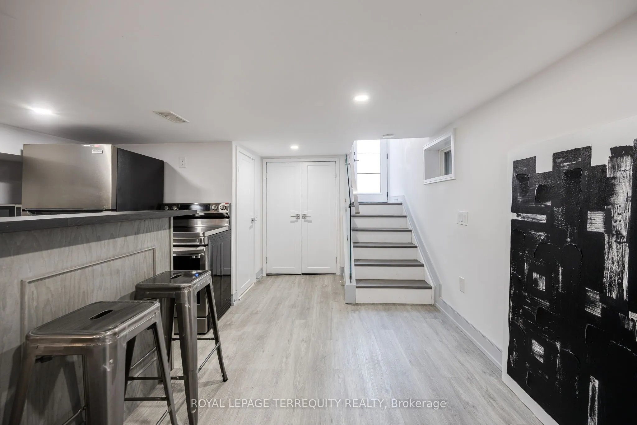 668 Indian Road #Bsmt