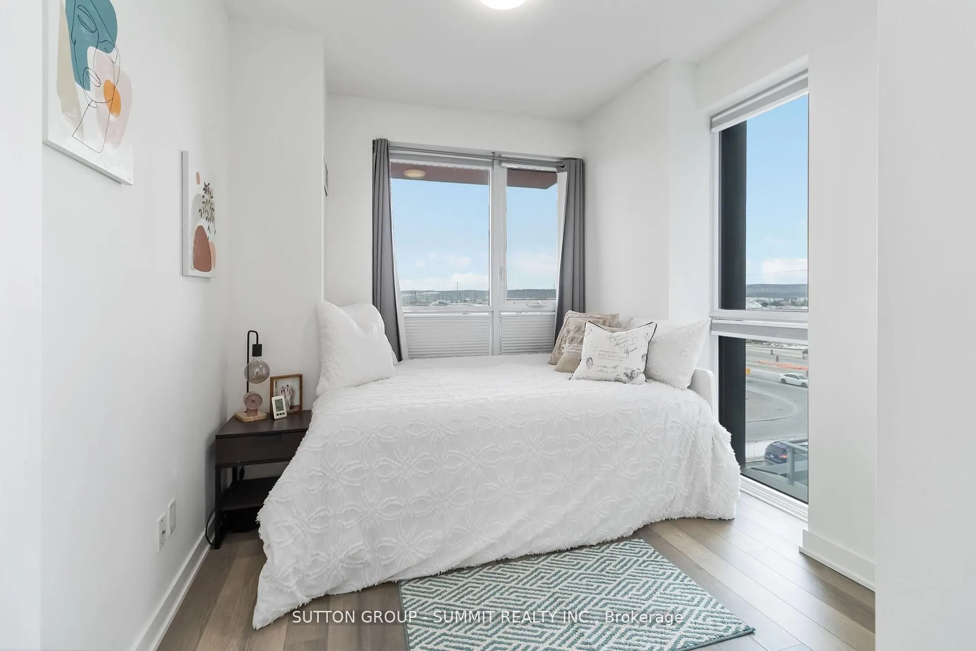 5220 Dundas Street #D422