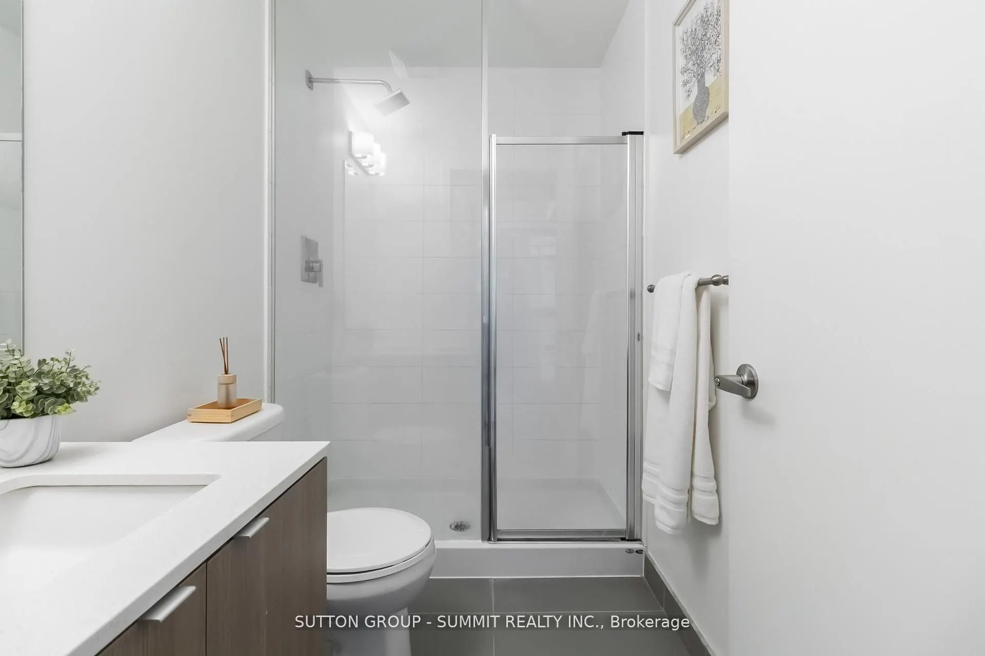 5220 Dundas Street #D422
