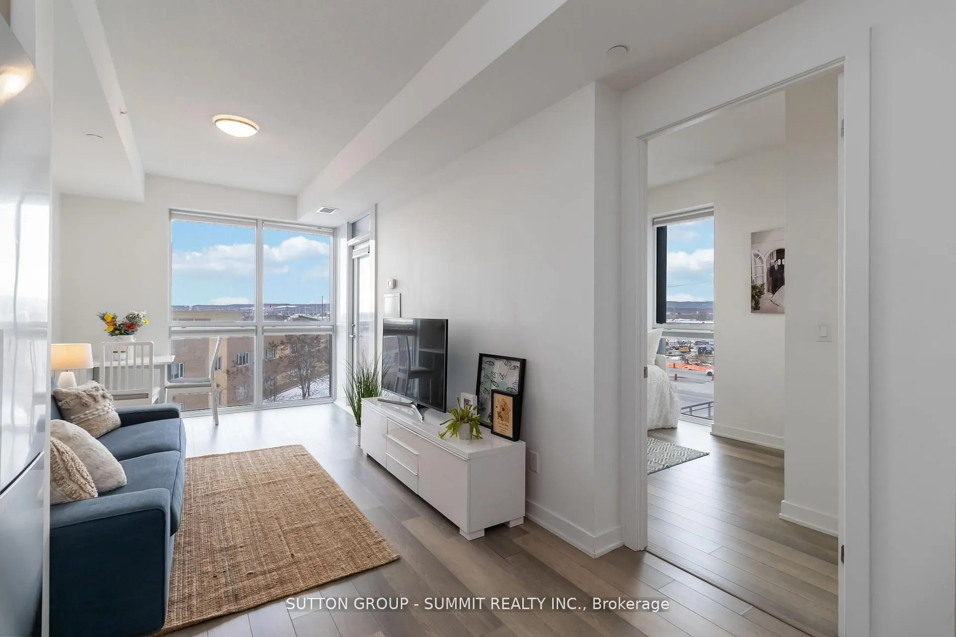 5220 Dundas Street #D422