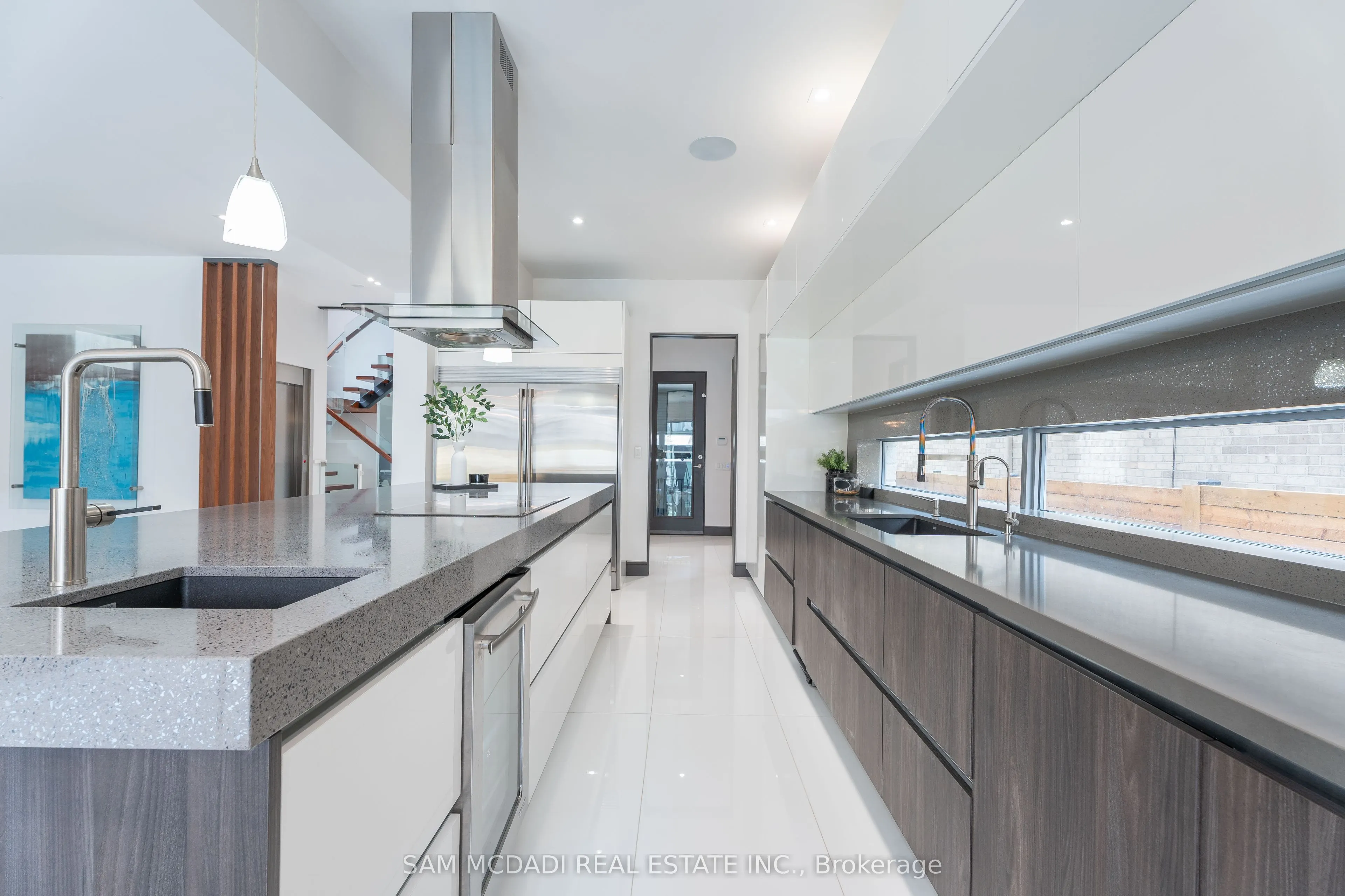 852 Goodwin Road
