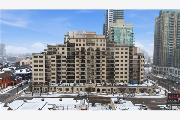 399 Elizabeth Street #610