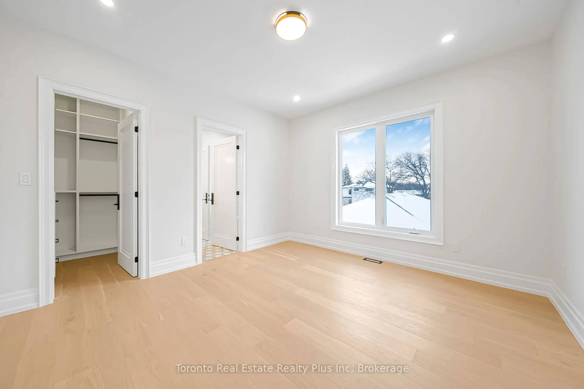 25 Cronin Drive