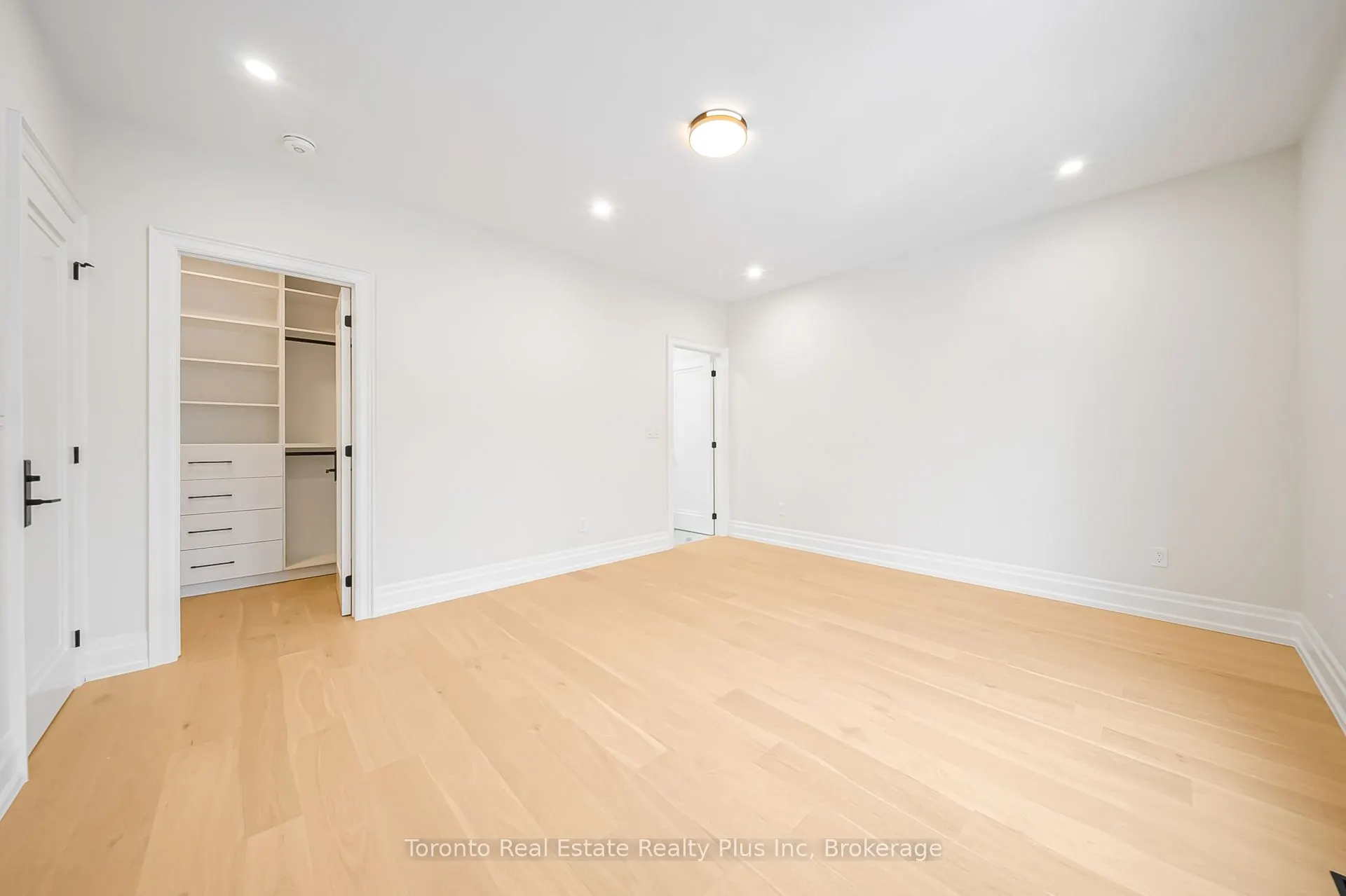 25 Cronin Drive