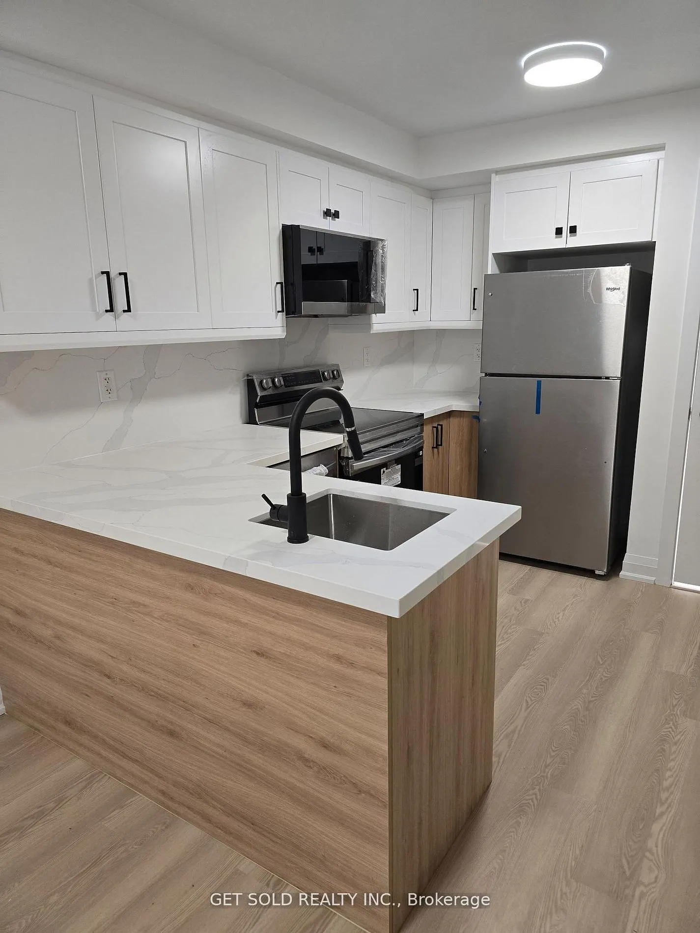 8 Drummond Street #421