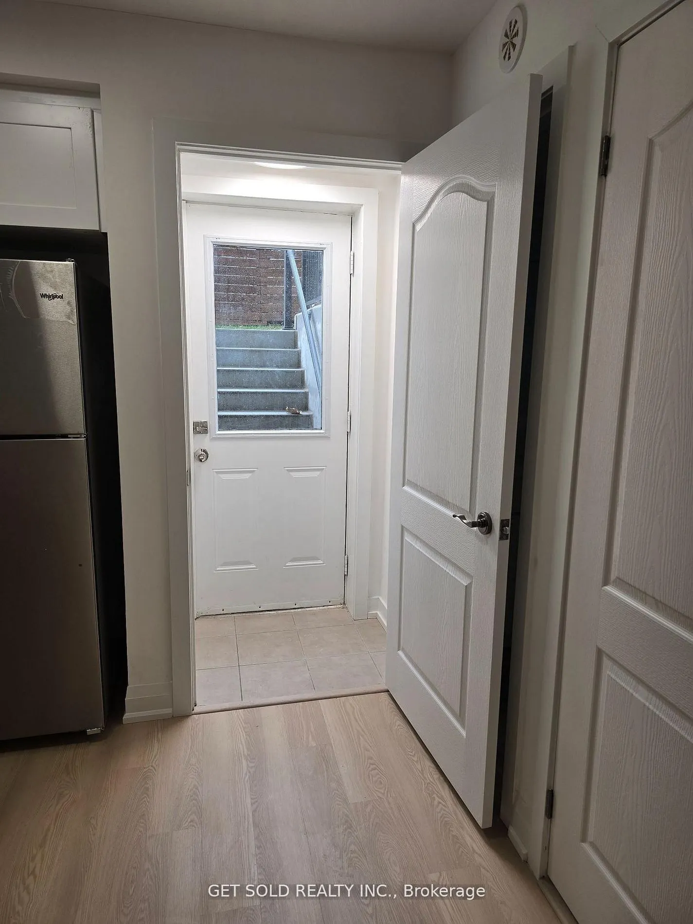 8 Drummond Street #421