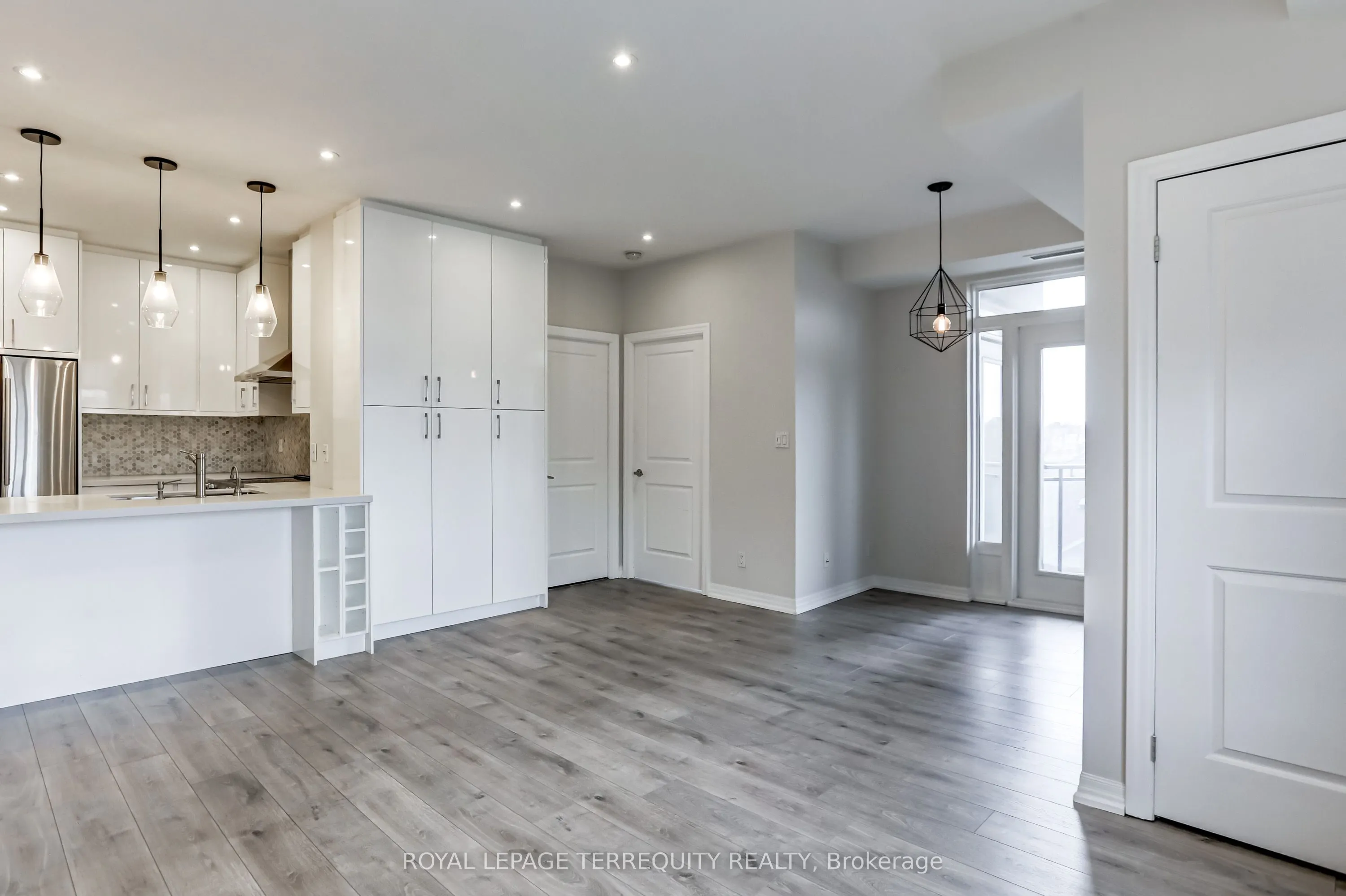 245 Dalesford Road #422