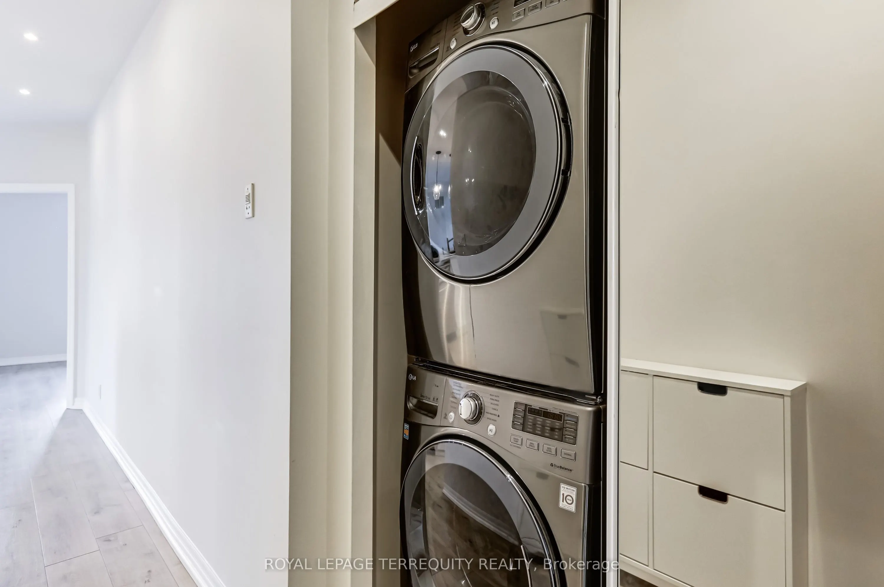 245 Dalesford Road #422