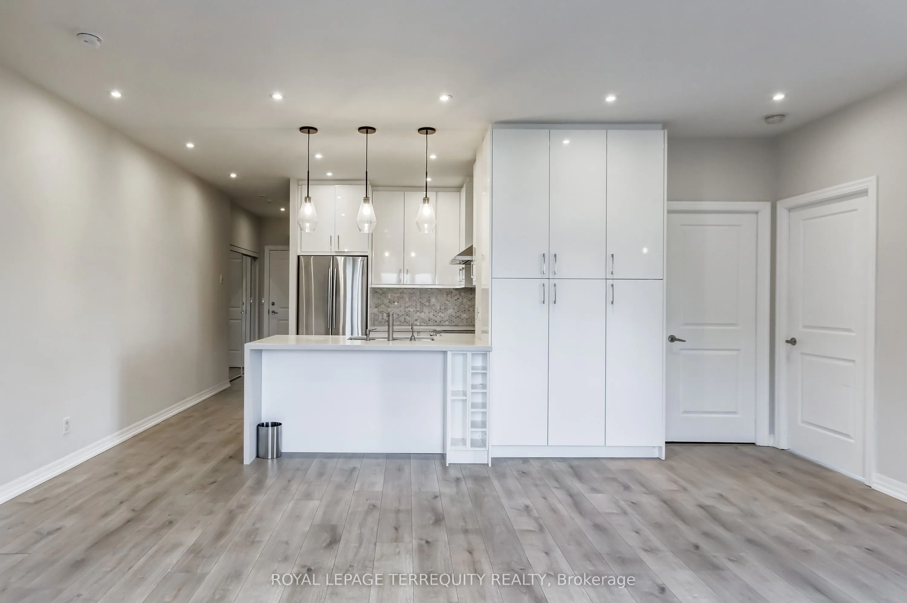 245 Dalesford Road #422