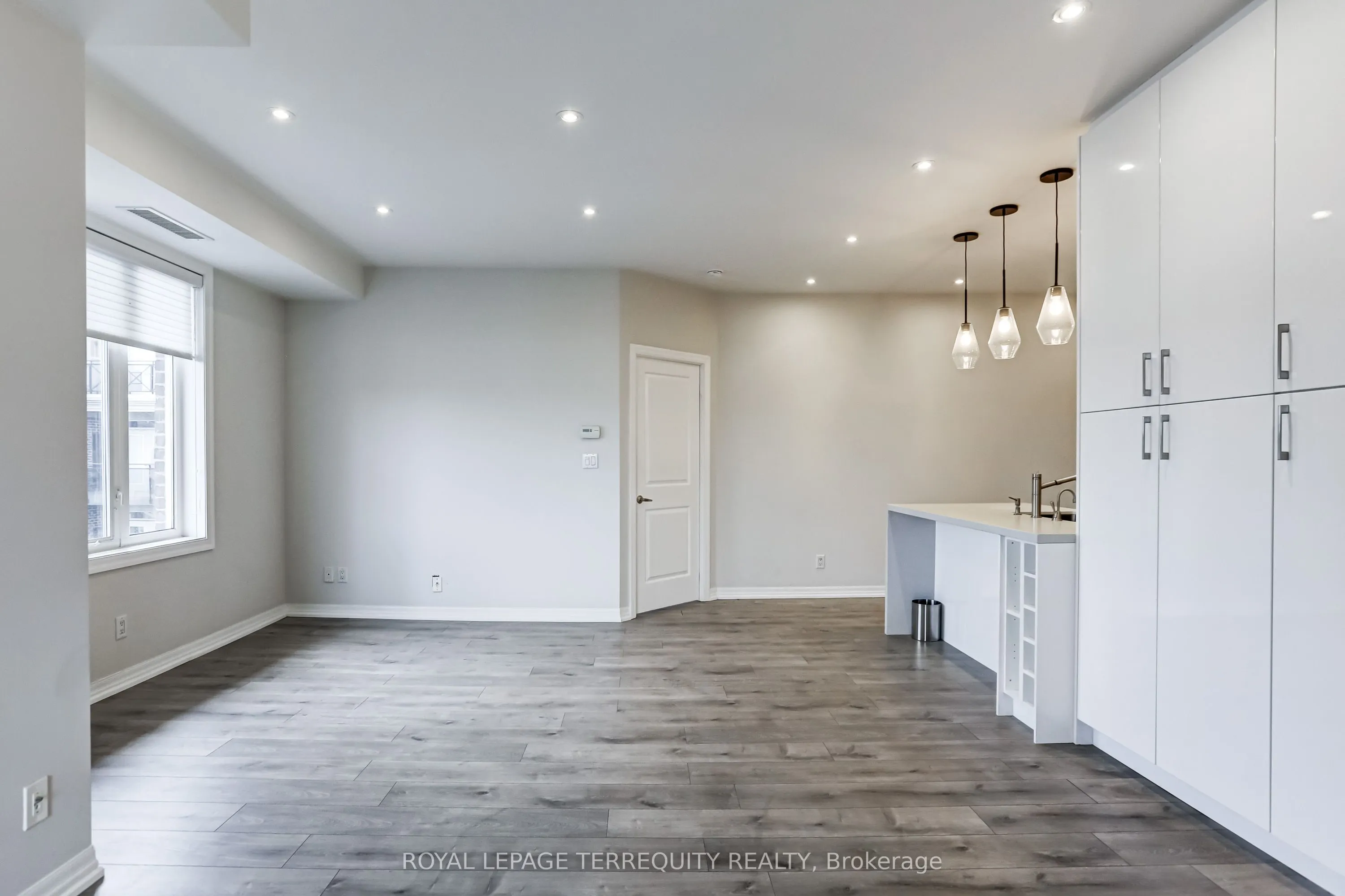 245 Dalesford Road #422