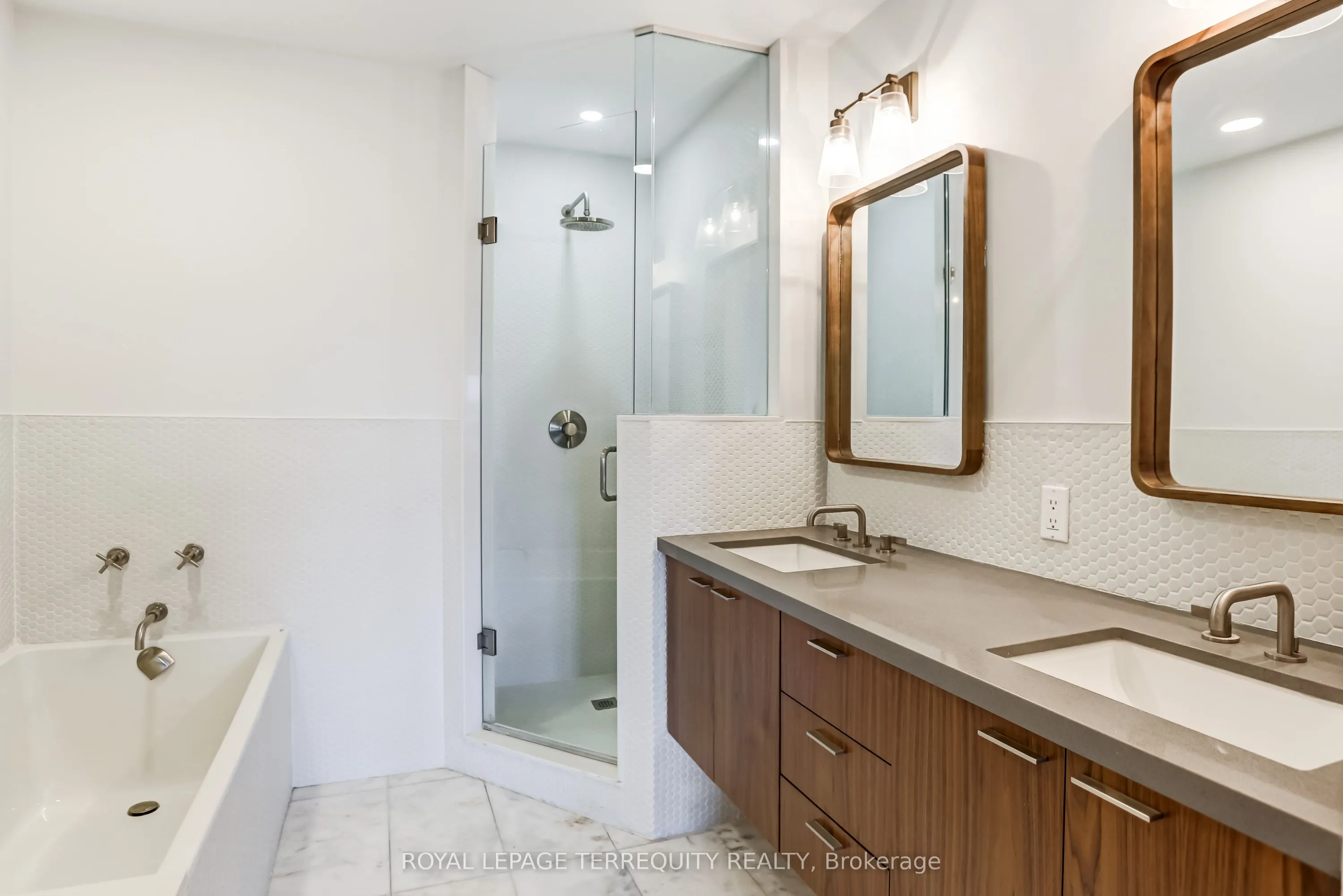 245 Dalesford Road #422
