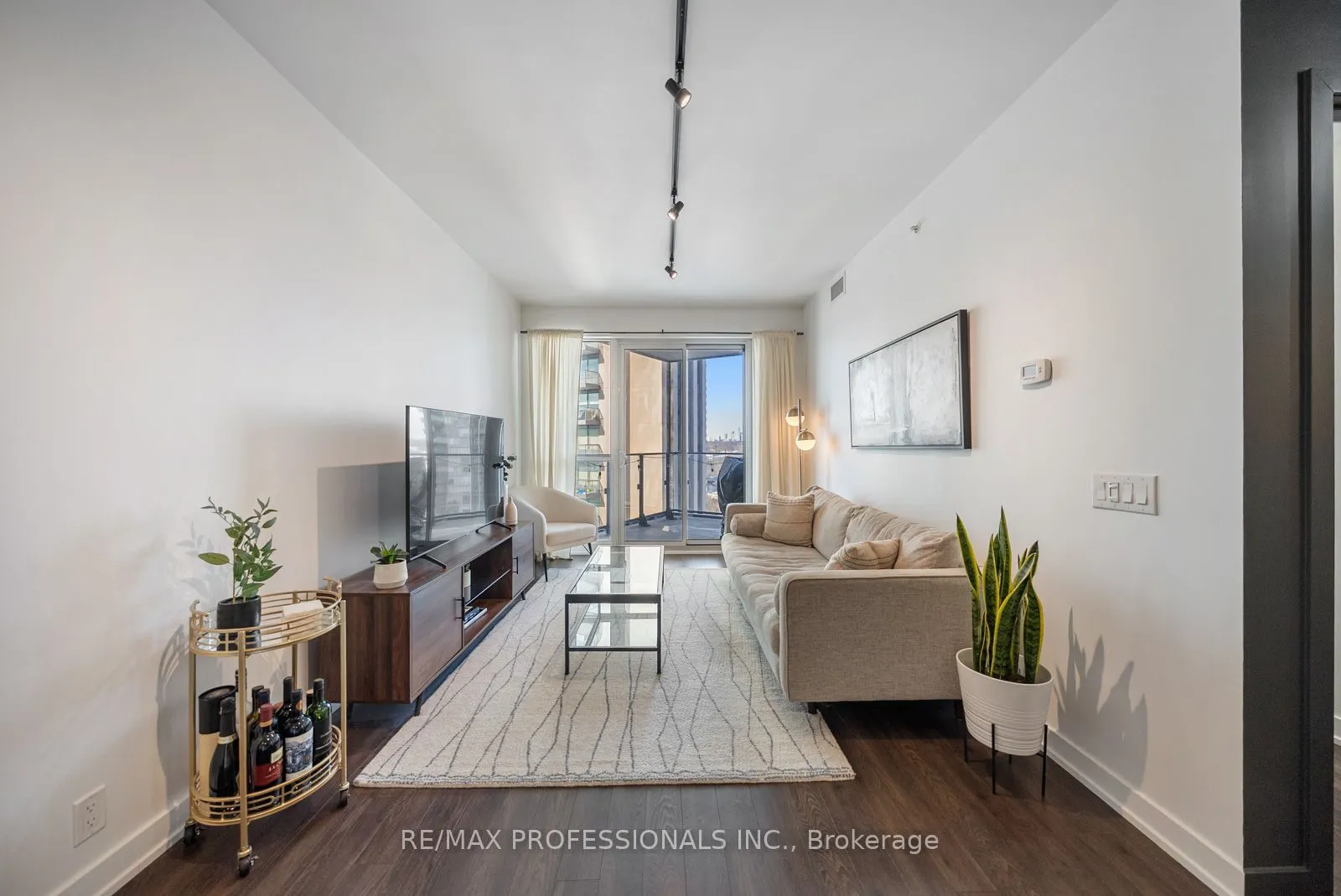 10 Park Lawn Road #1705