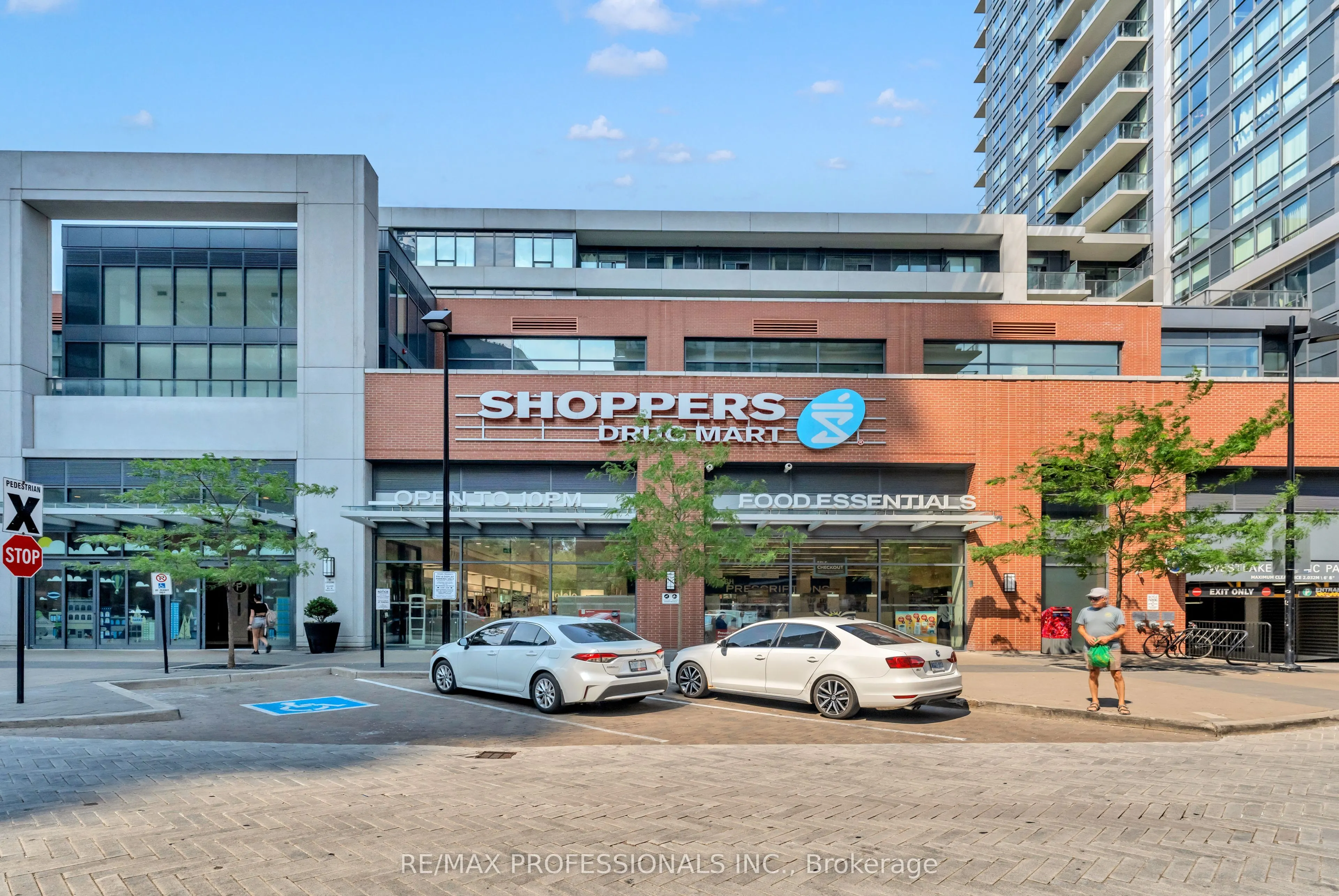 10 Park Lawn Road #1705