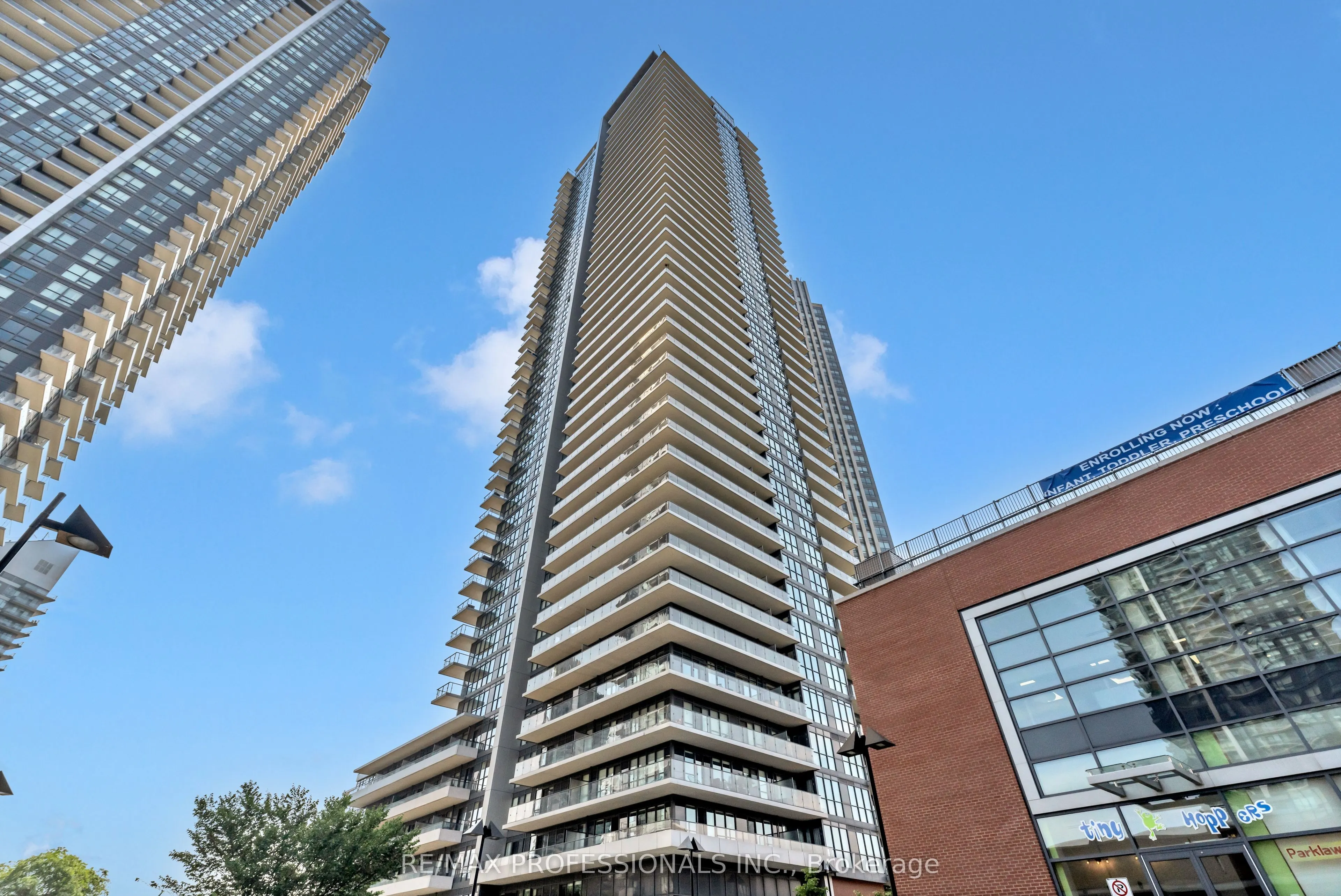 10 Park Lawn Road #1705