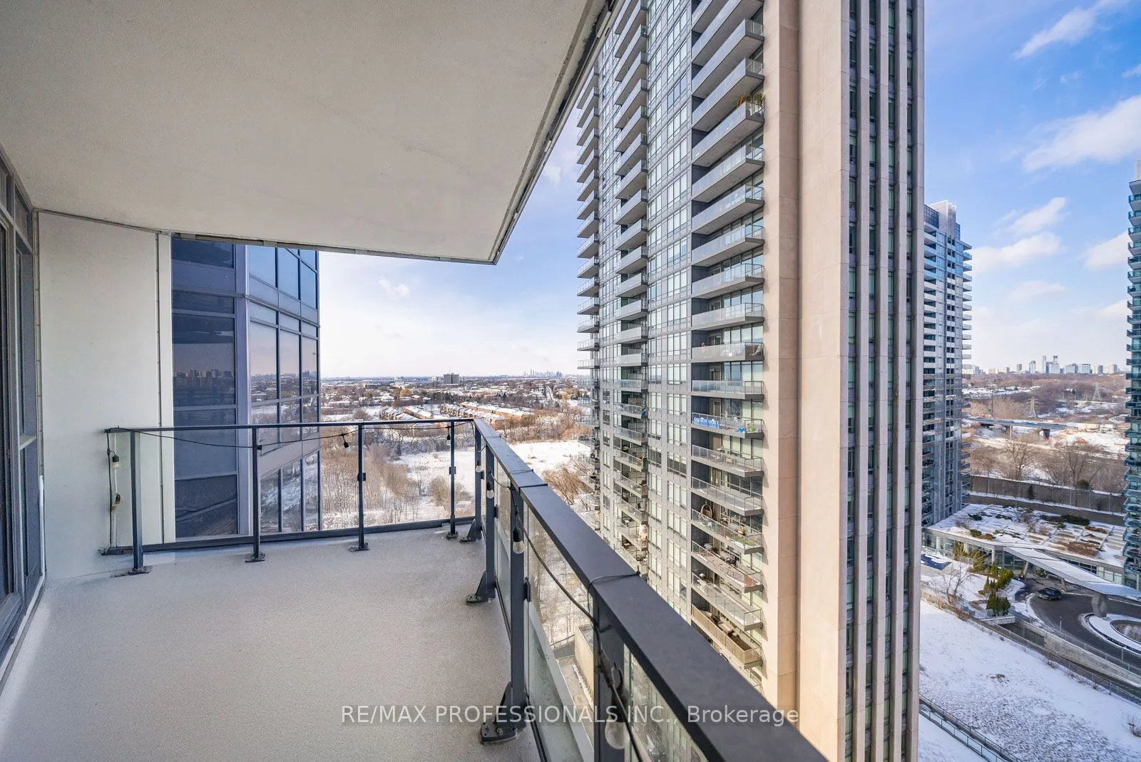 10 Park Lawn Road #1705