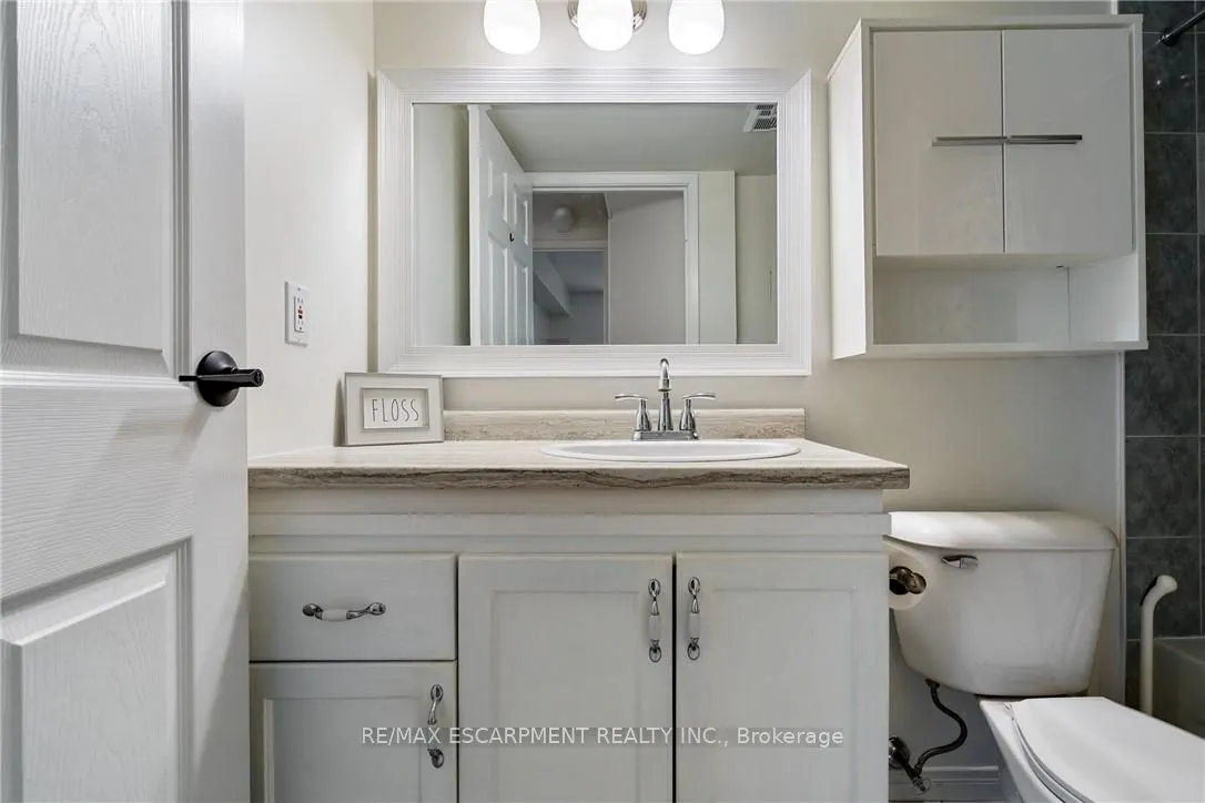 3499 UPPER MIDDLE Road #211