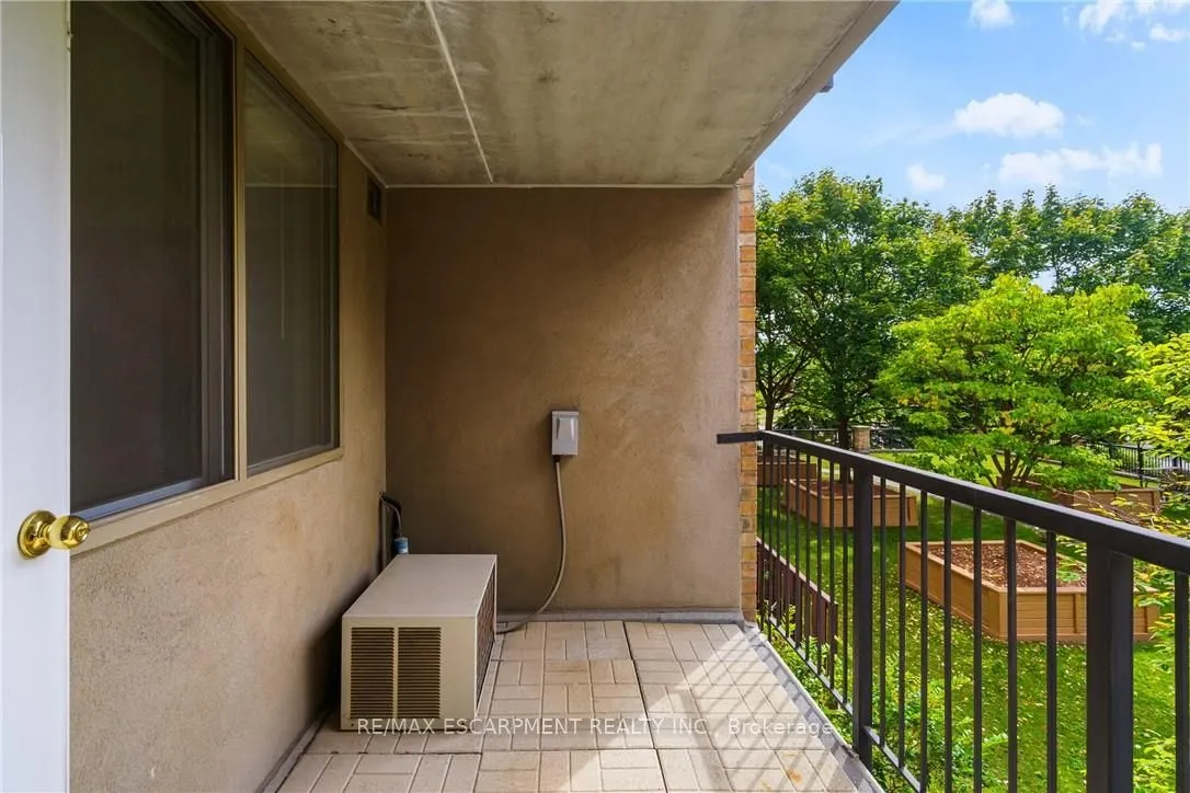 3499 UPPER MIDDLE Road #211
