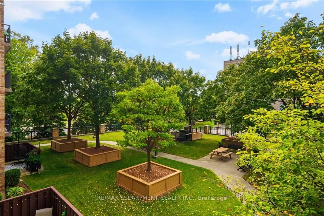 3499 UPPER MIDDLE Road #211