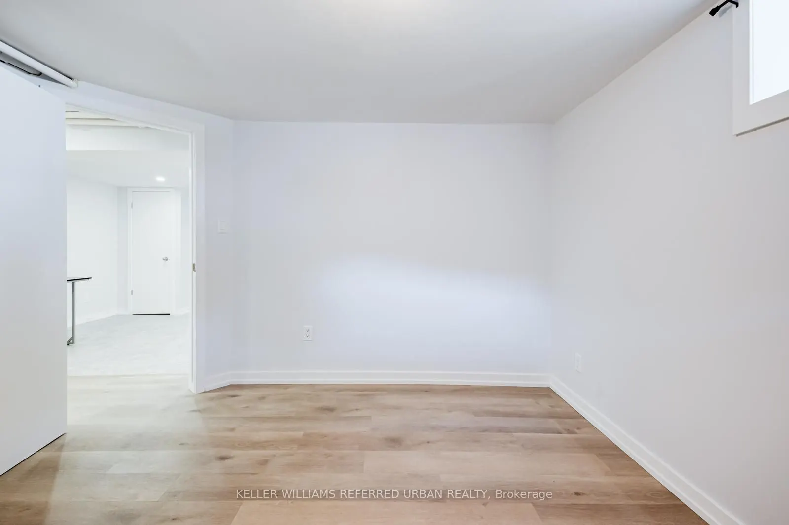 2556 Lake Shore Boulevard W #Lower