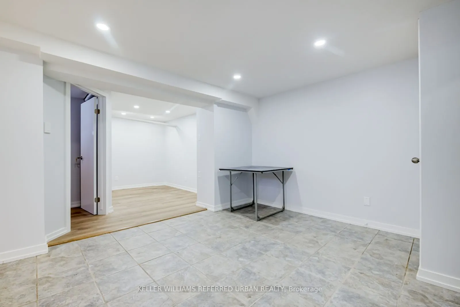 2556 Lake Shore Boulevard W #Lower