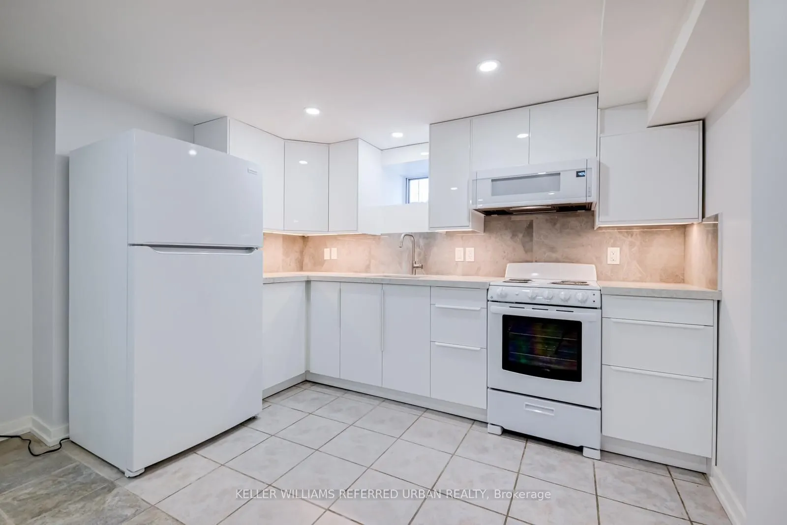 2556 Lake Shore Boulevard W #Lower
