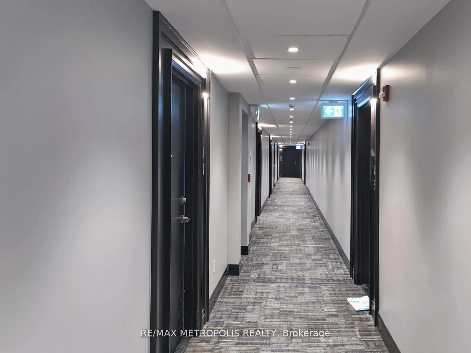 200 Lagerfeld Drive #401