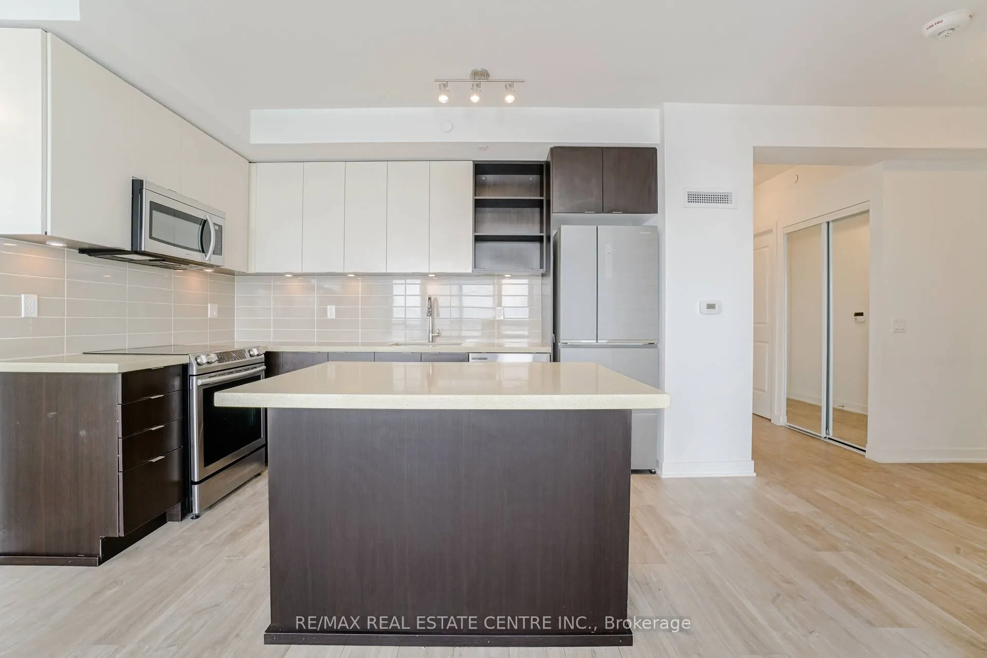 4677 Glen Erin Drive #802