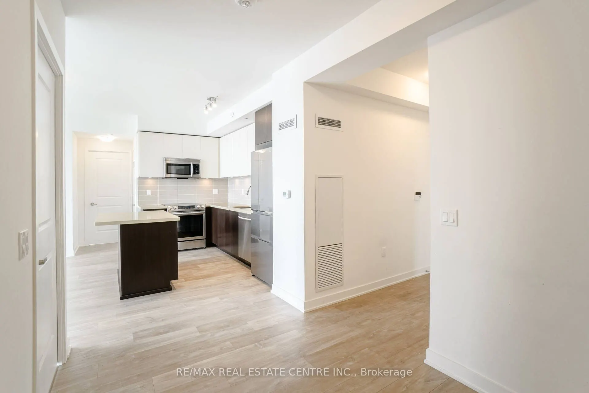 4677 Glen Erin Drive #802