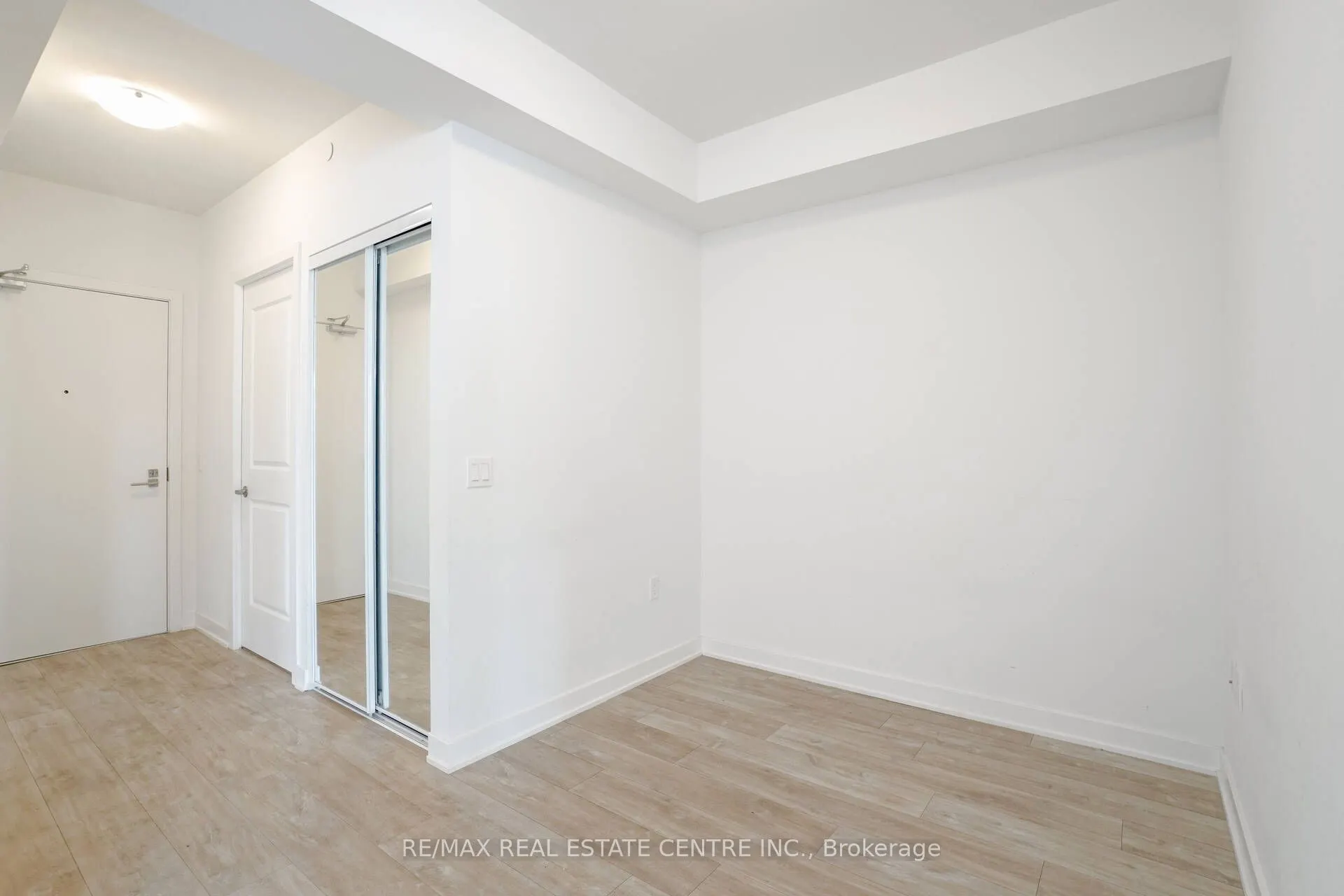 4677 Glen Erin Drive #802